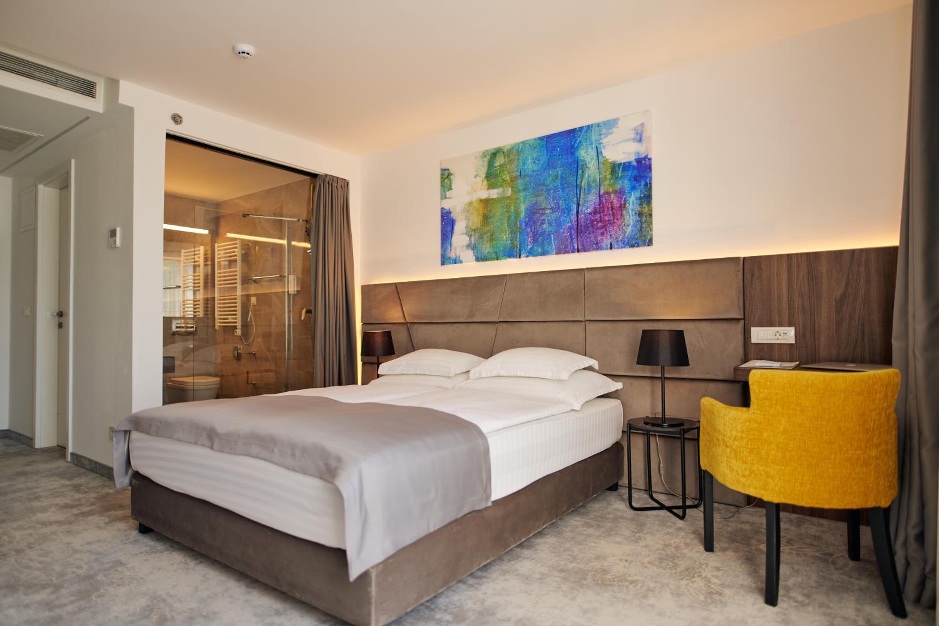 Standard Double Room - Photo 1