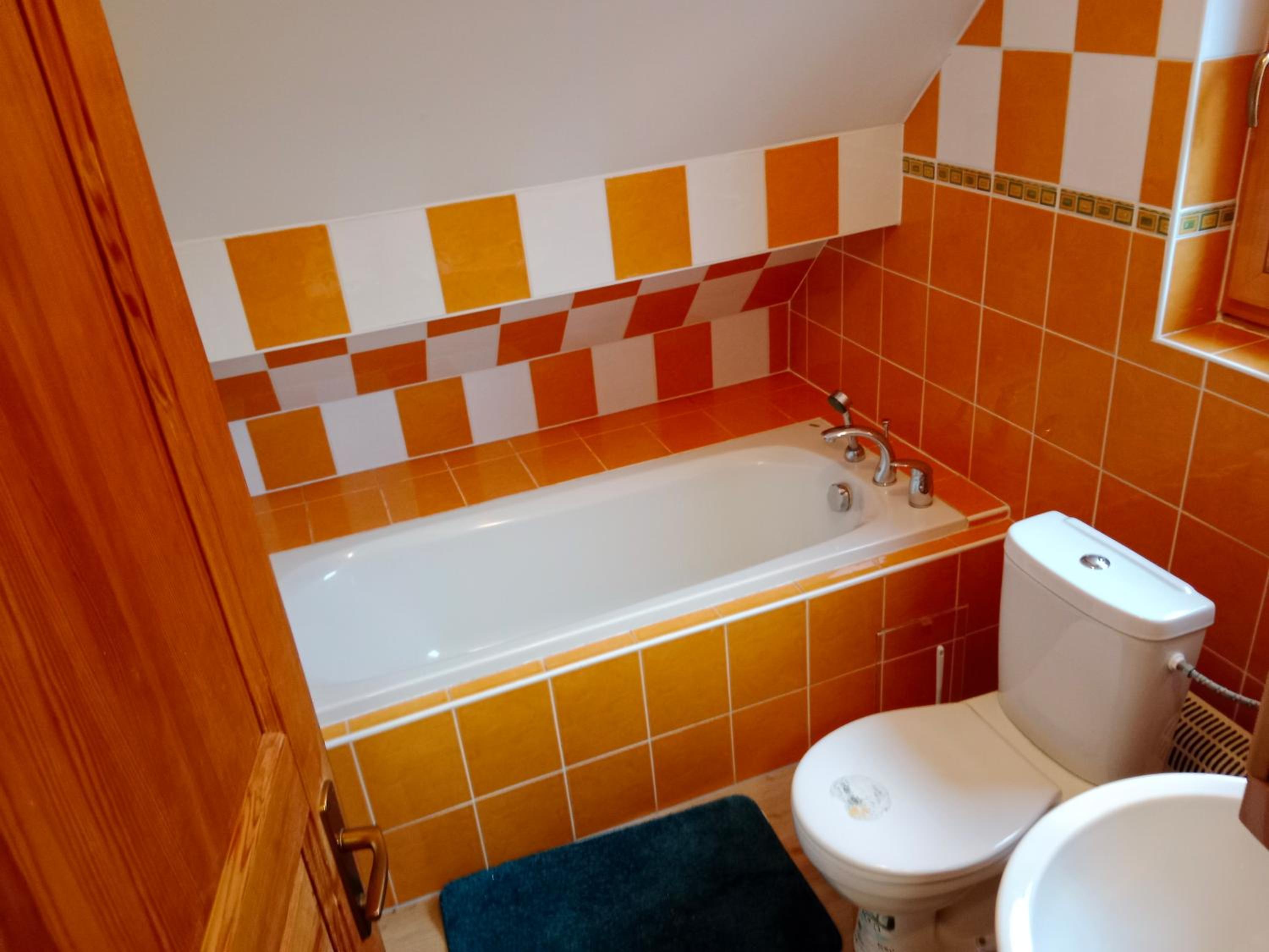 Quadruple Room with Private Bathroom photo 3