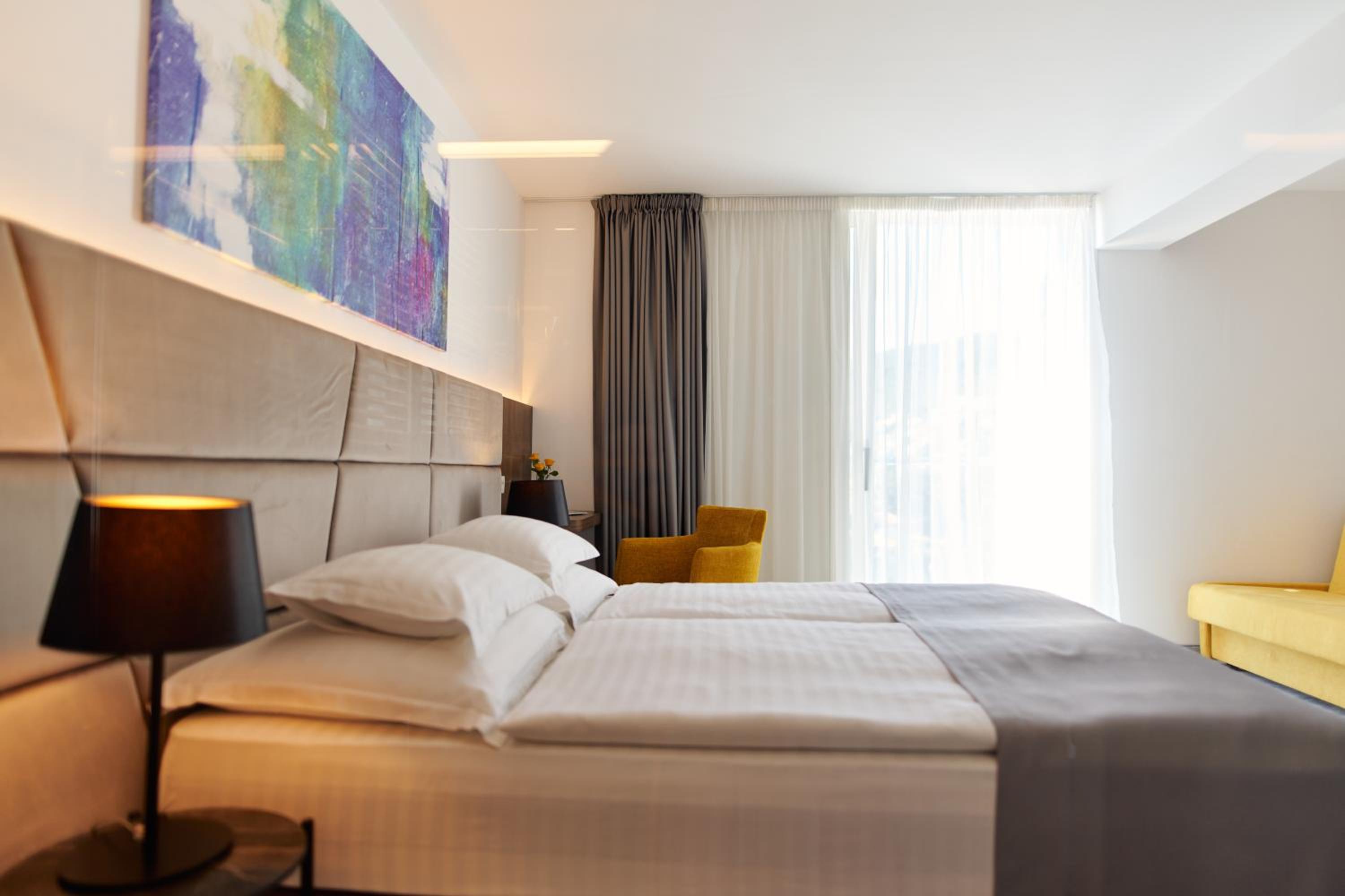 Superior Double or Twin Room - Photo 7