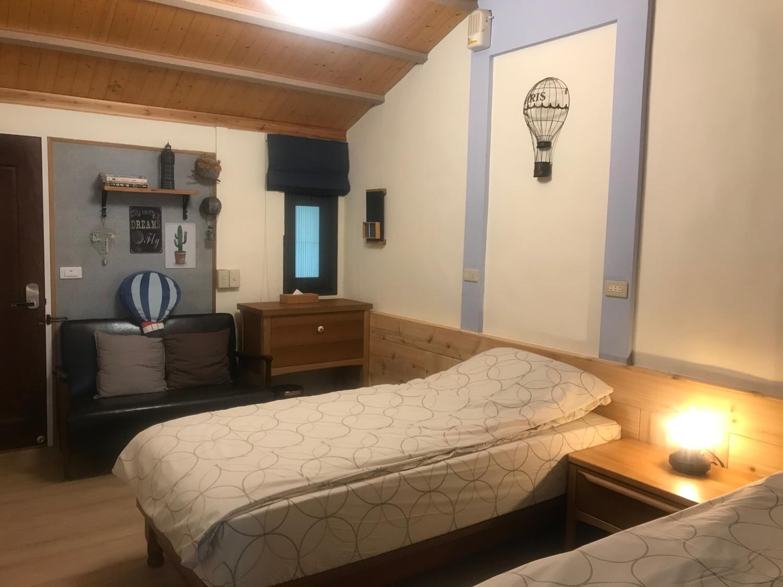 Double Room with Private Bathroom photo 2