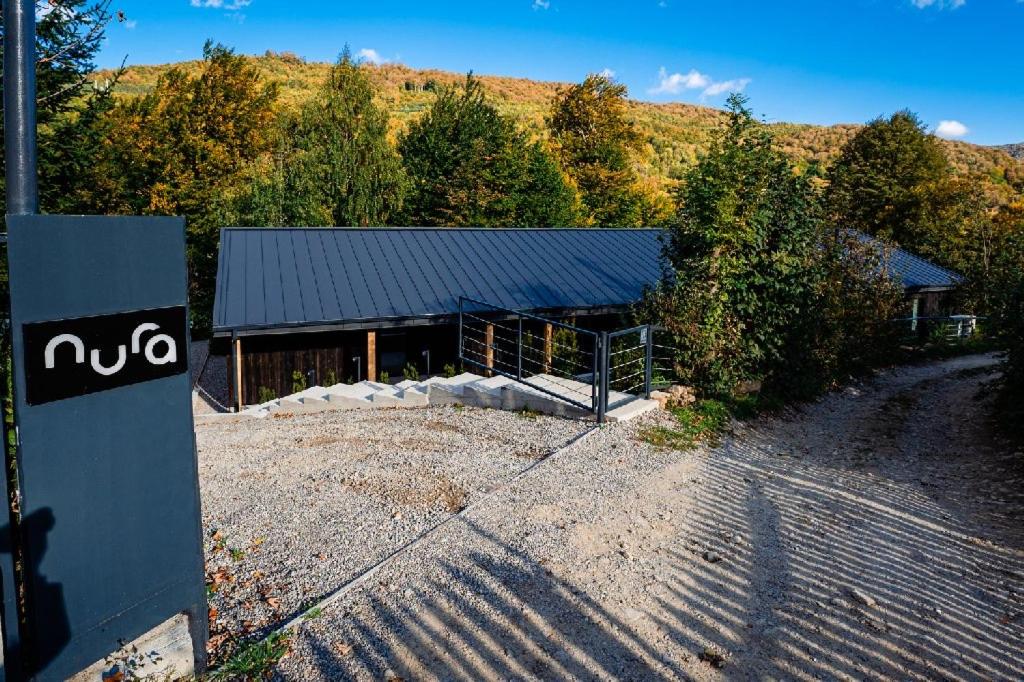 Villa - Photo 3