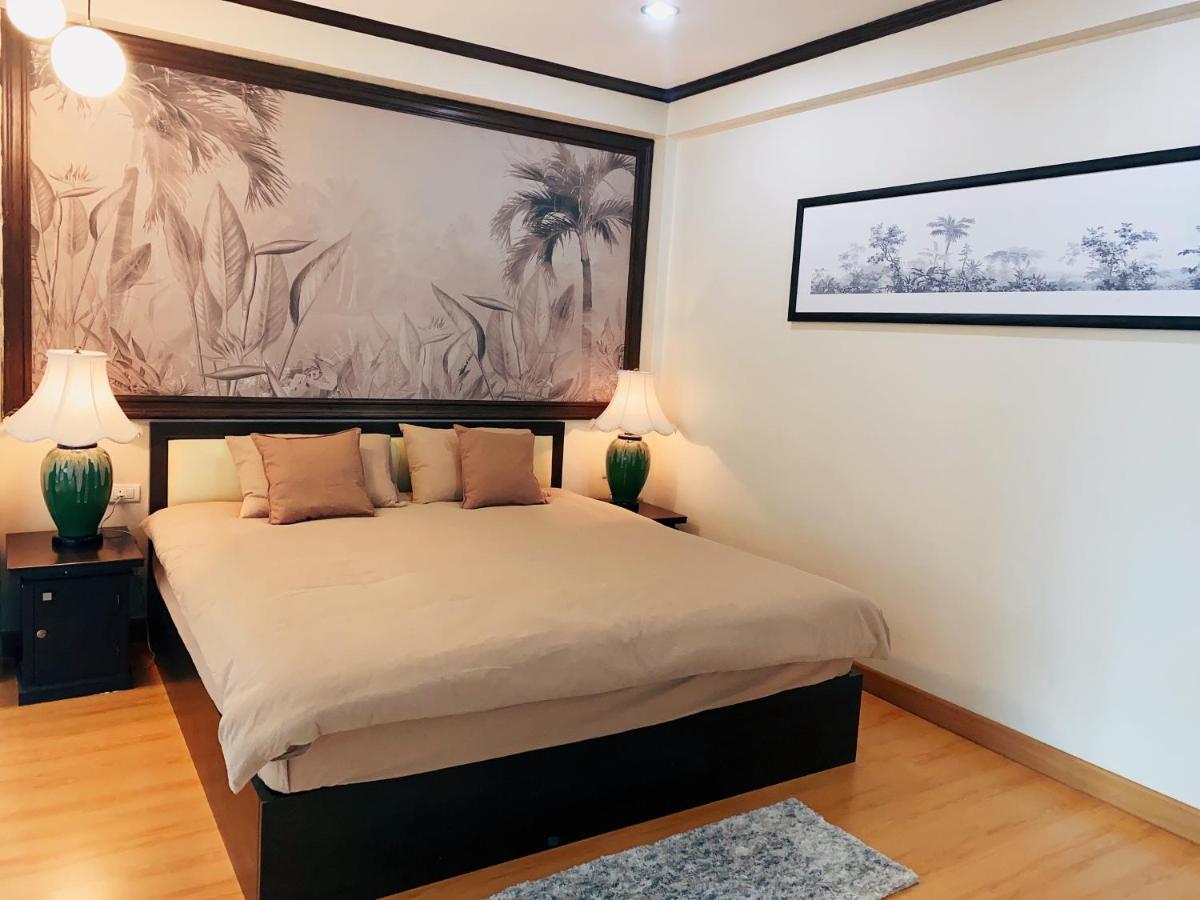 Deluxe King Room - Photo 3