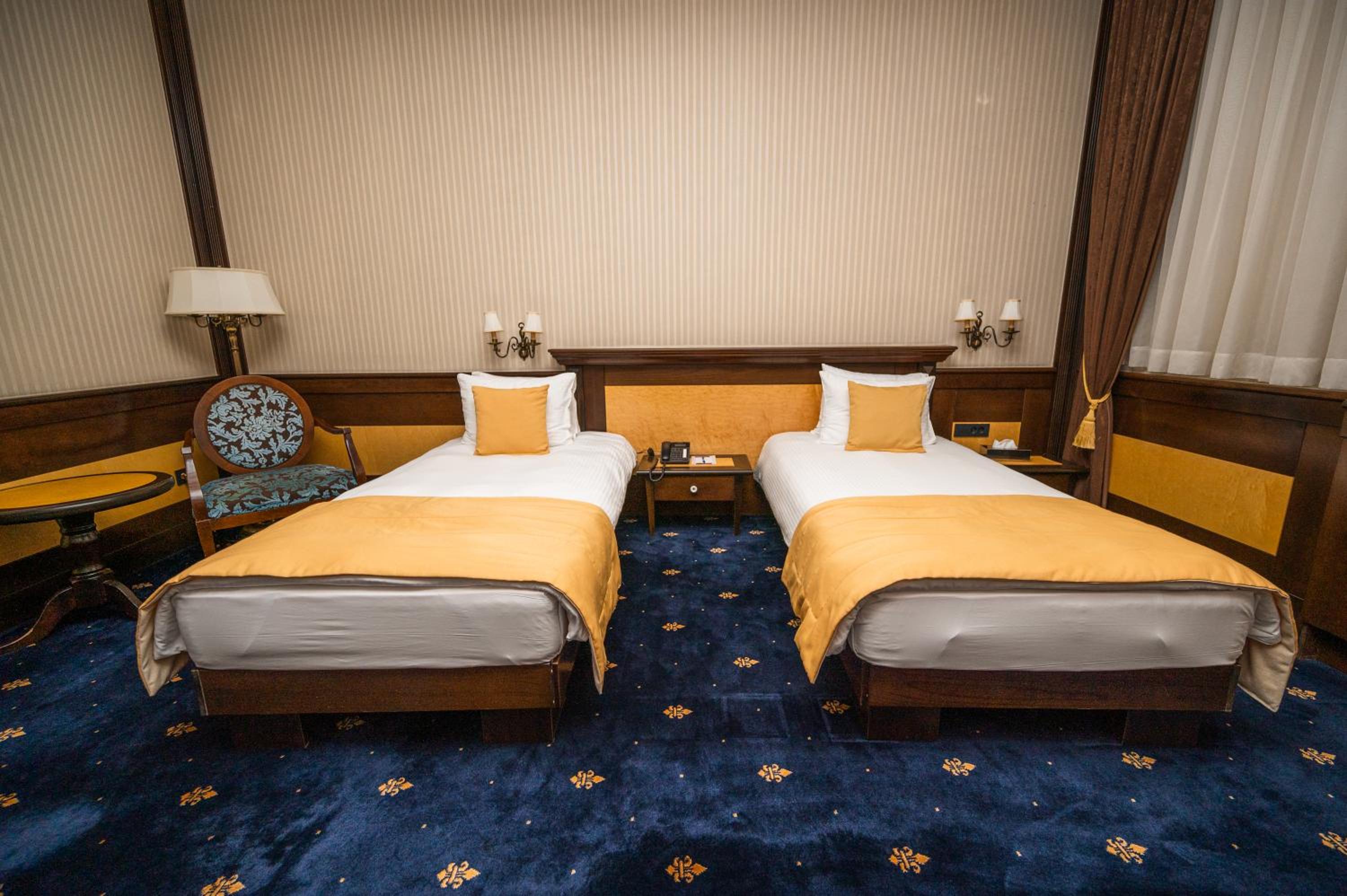 Superior Twin Room - Photo 4