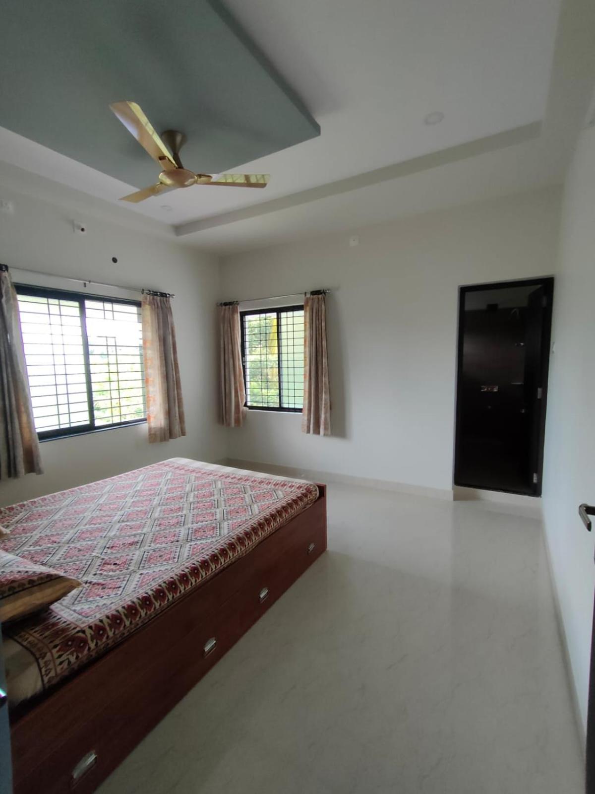Two-Bedroom House photo 2