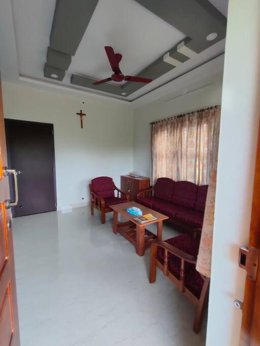 Two-Bedroom House photo 3