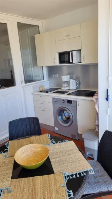 One-Bedroom Apartment - Photo 5
