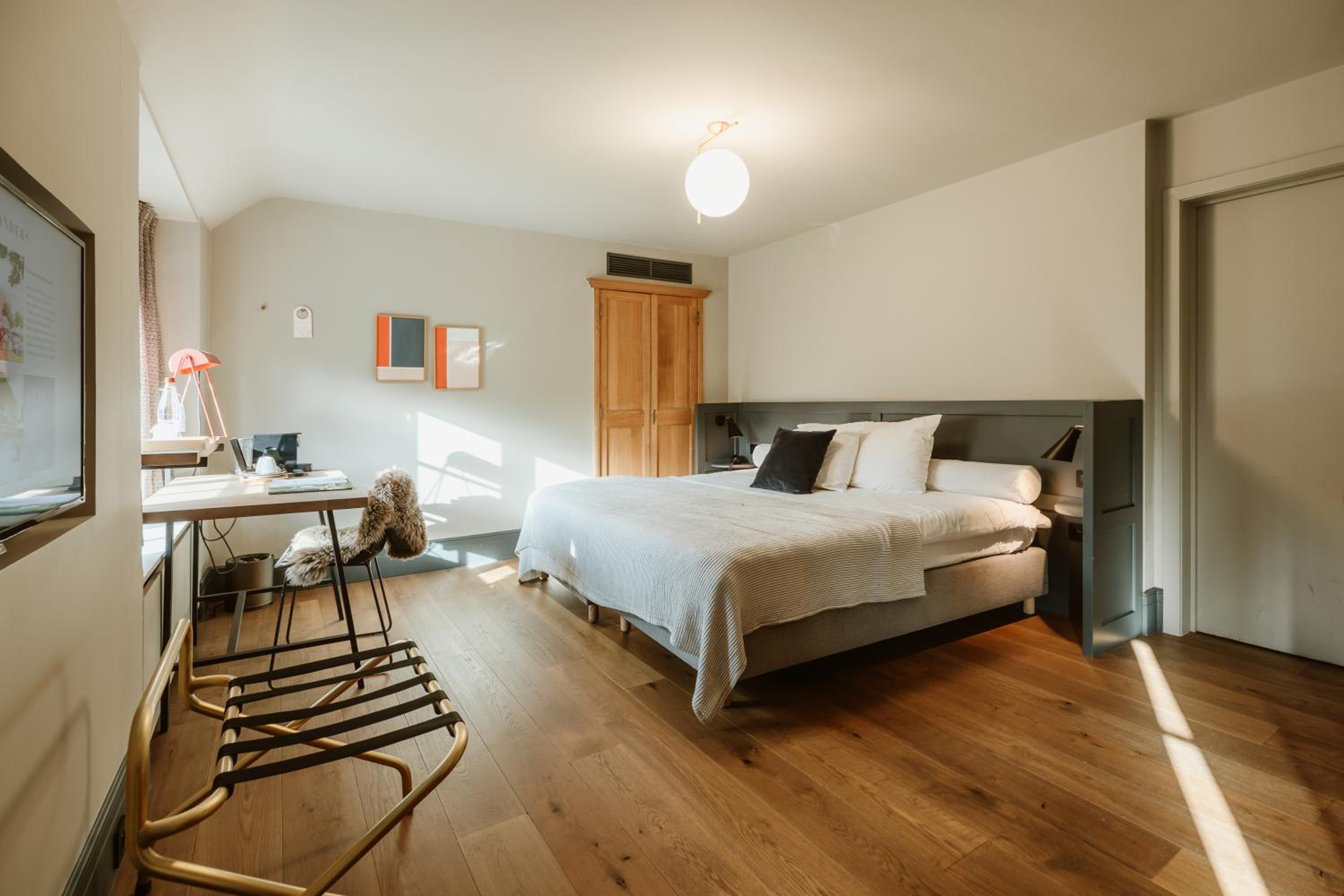 Deluxe Room - Photo 1
