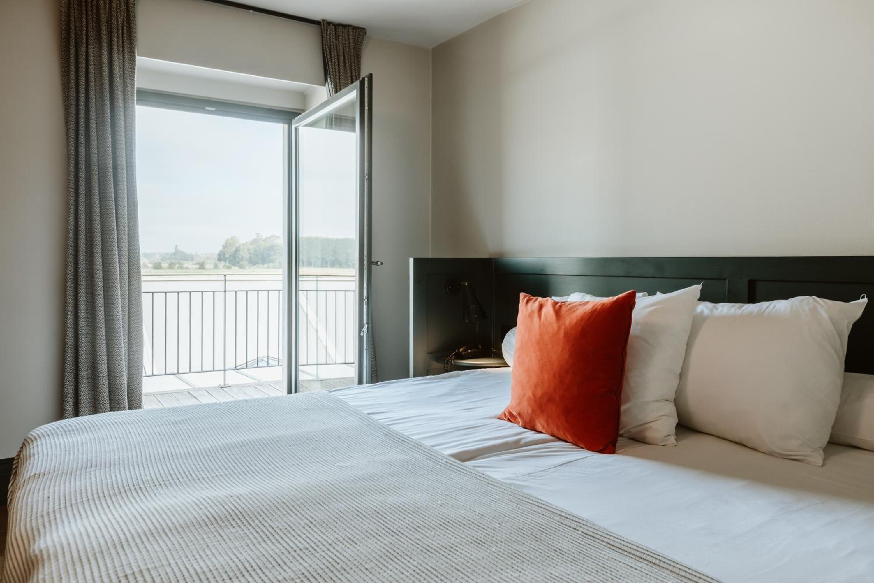 Deluxe Twin Room with Terrace - Photo 1