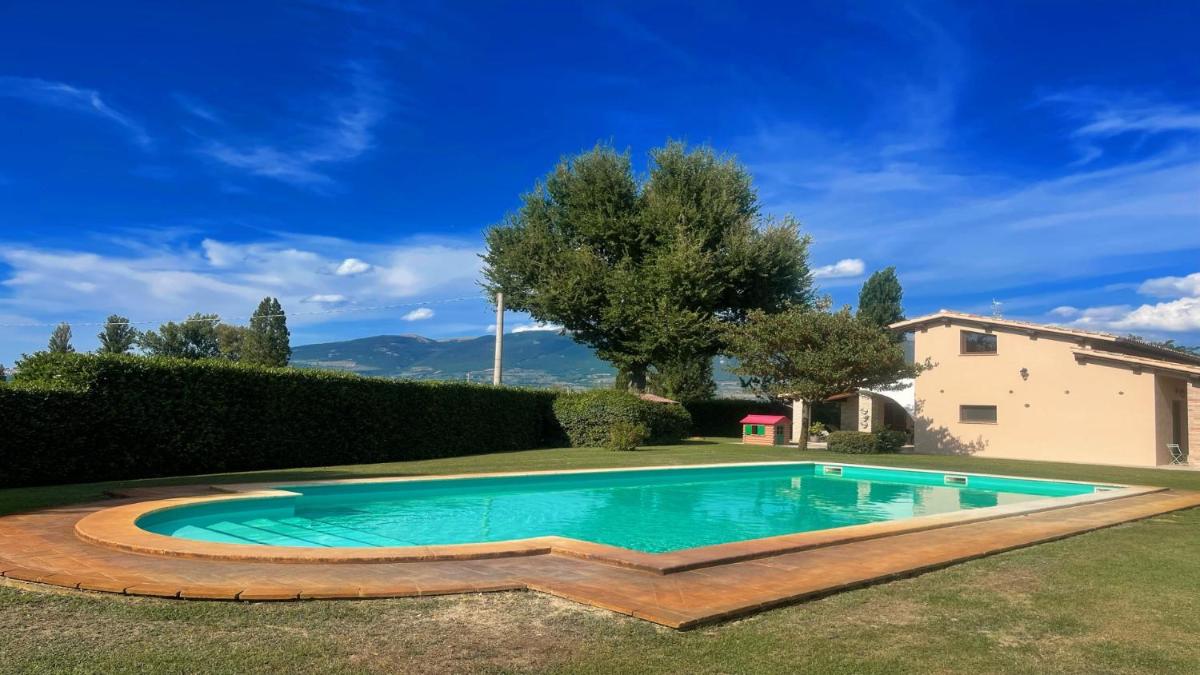 Villa photo 1
