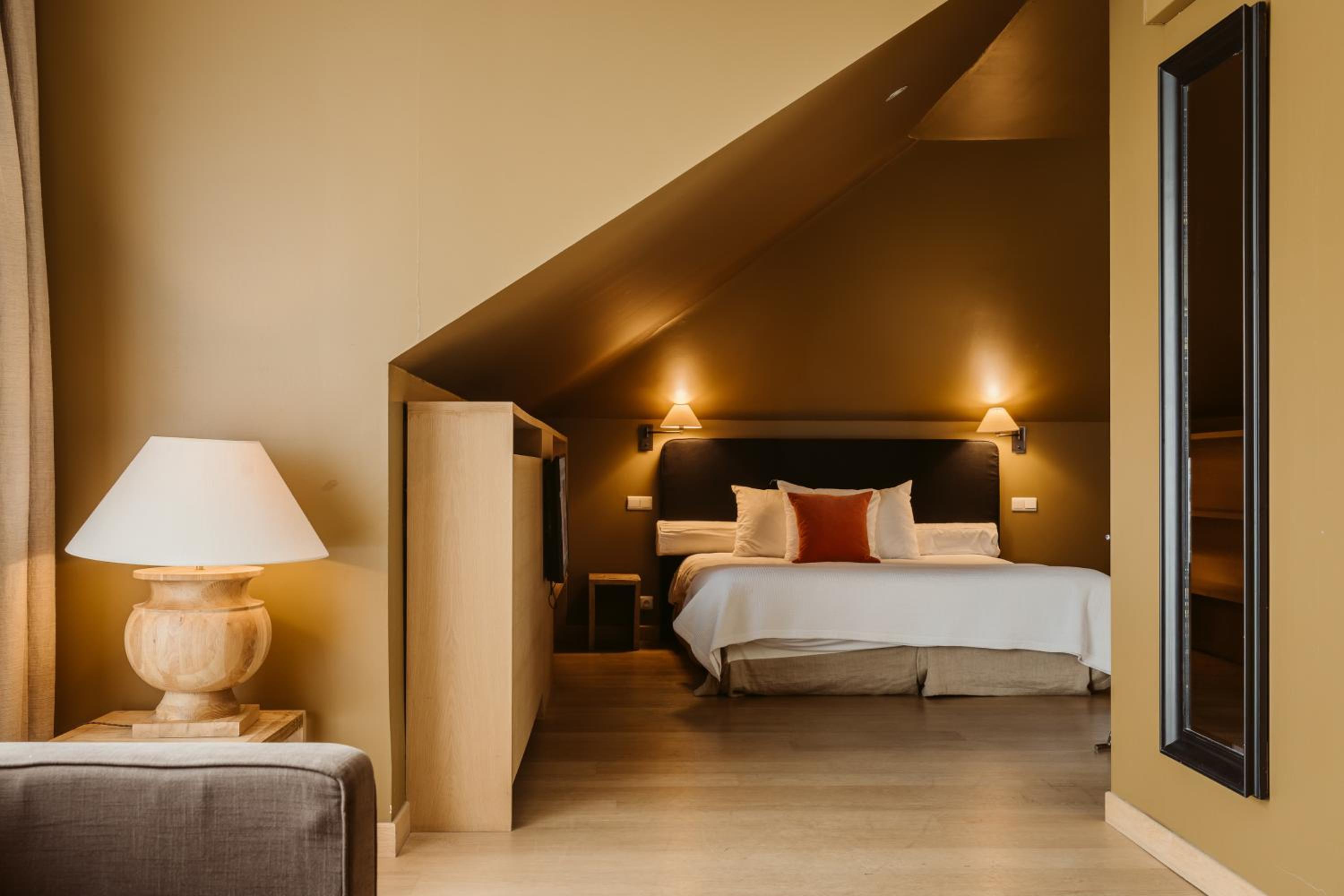 Suite - Photo 7