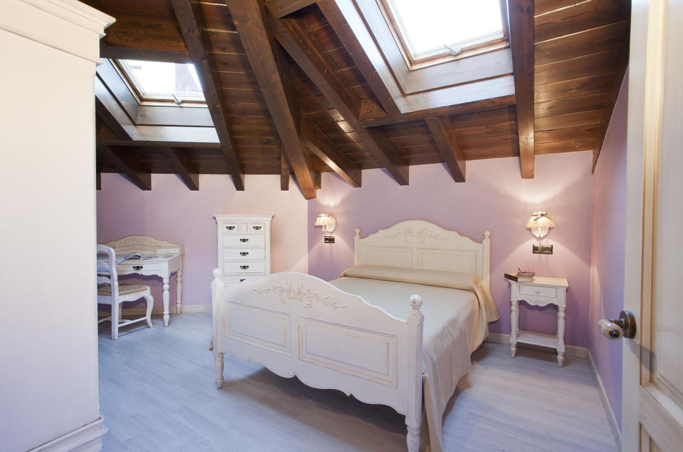 Apartamento de Dos Habitaciones con Bañera de Hidromasaje.