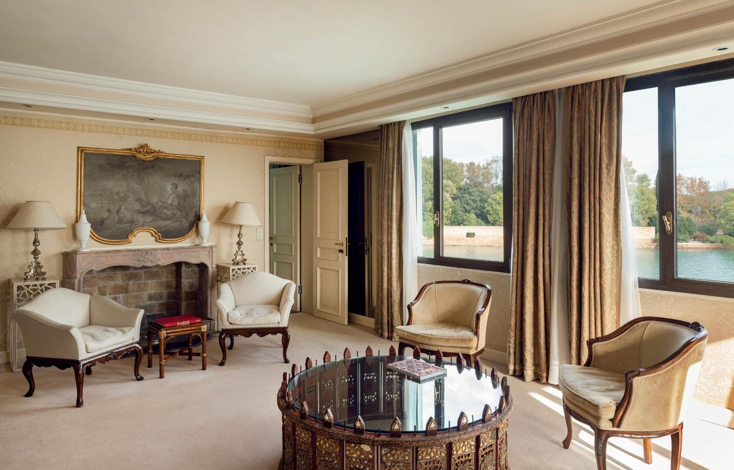 Suite with Balcony and Lagoon View (San Giorgio)