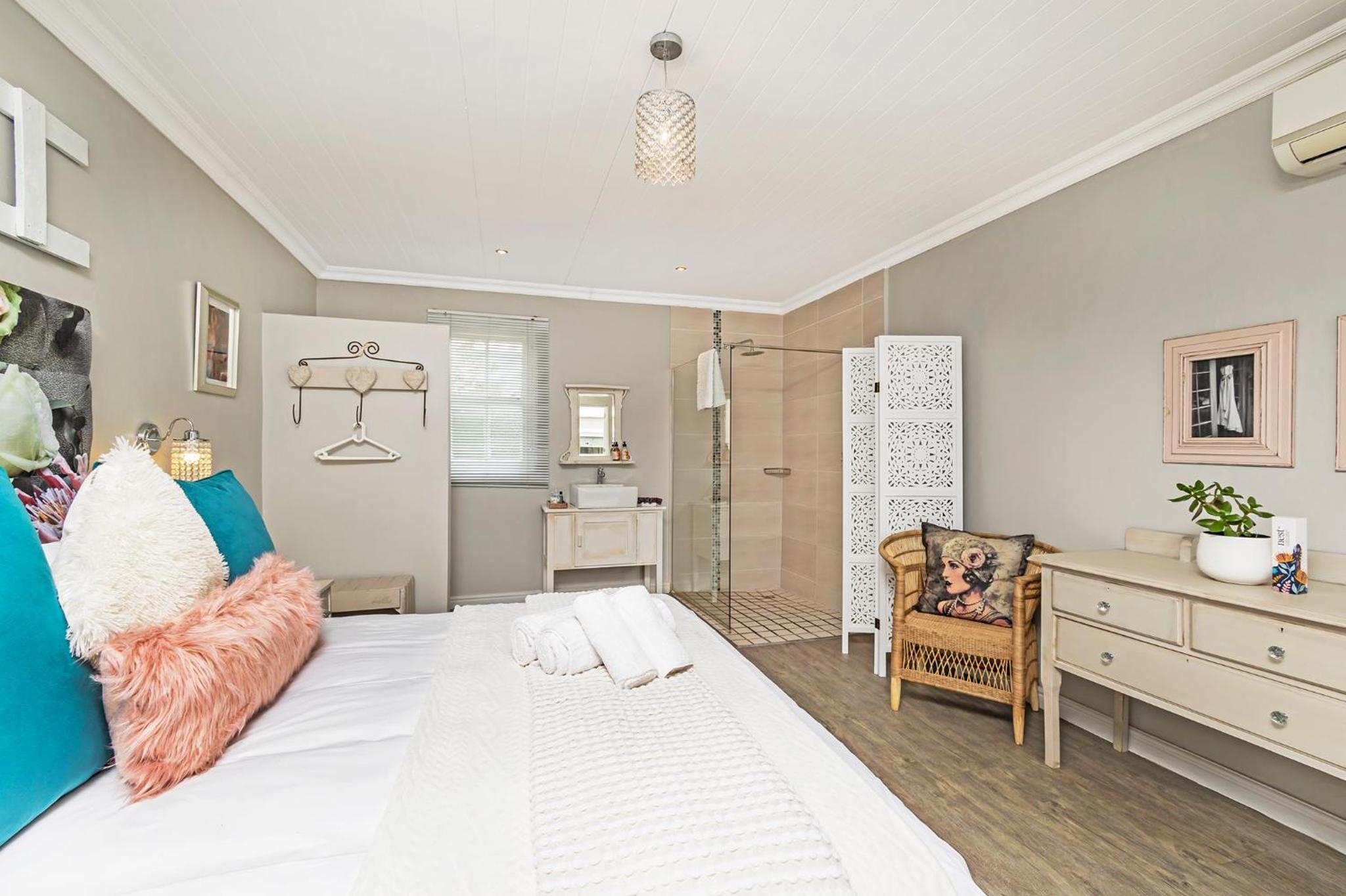 King Double Room - Photo 13