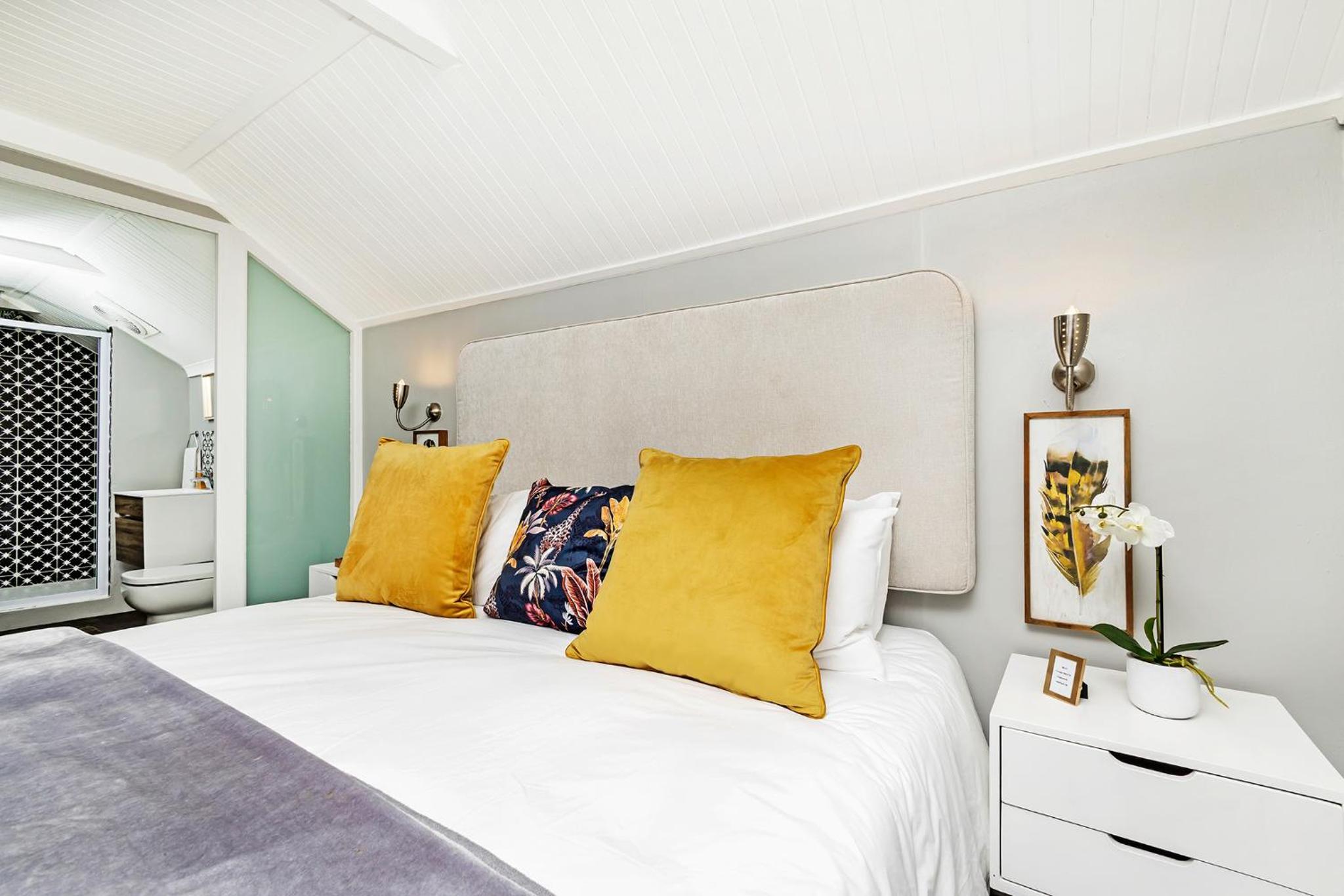 Standard Double Room - Photo 2