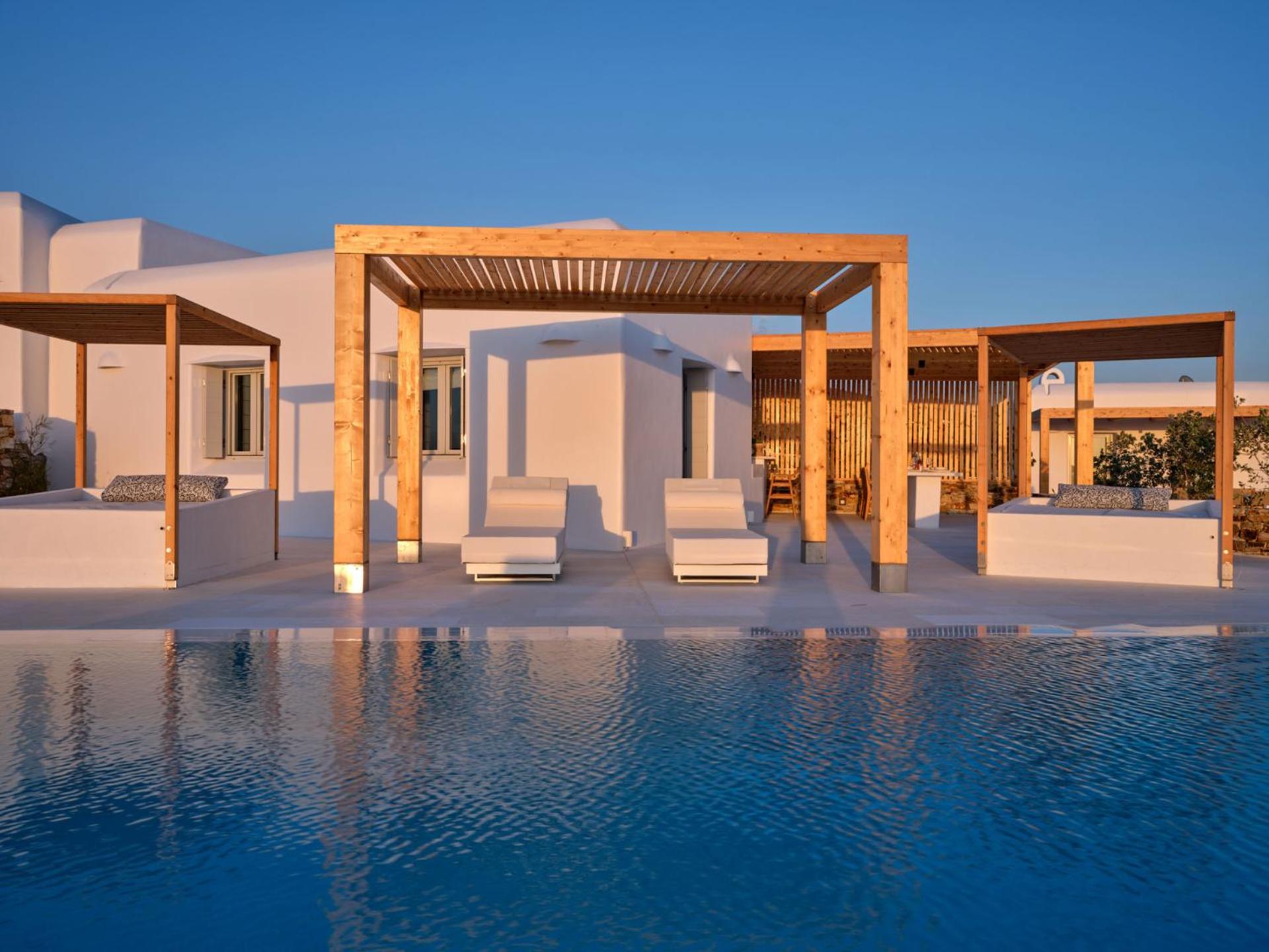 Three-Bedroom Villa photo 2