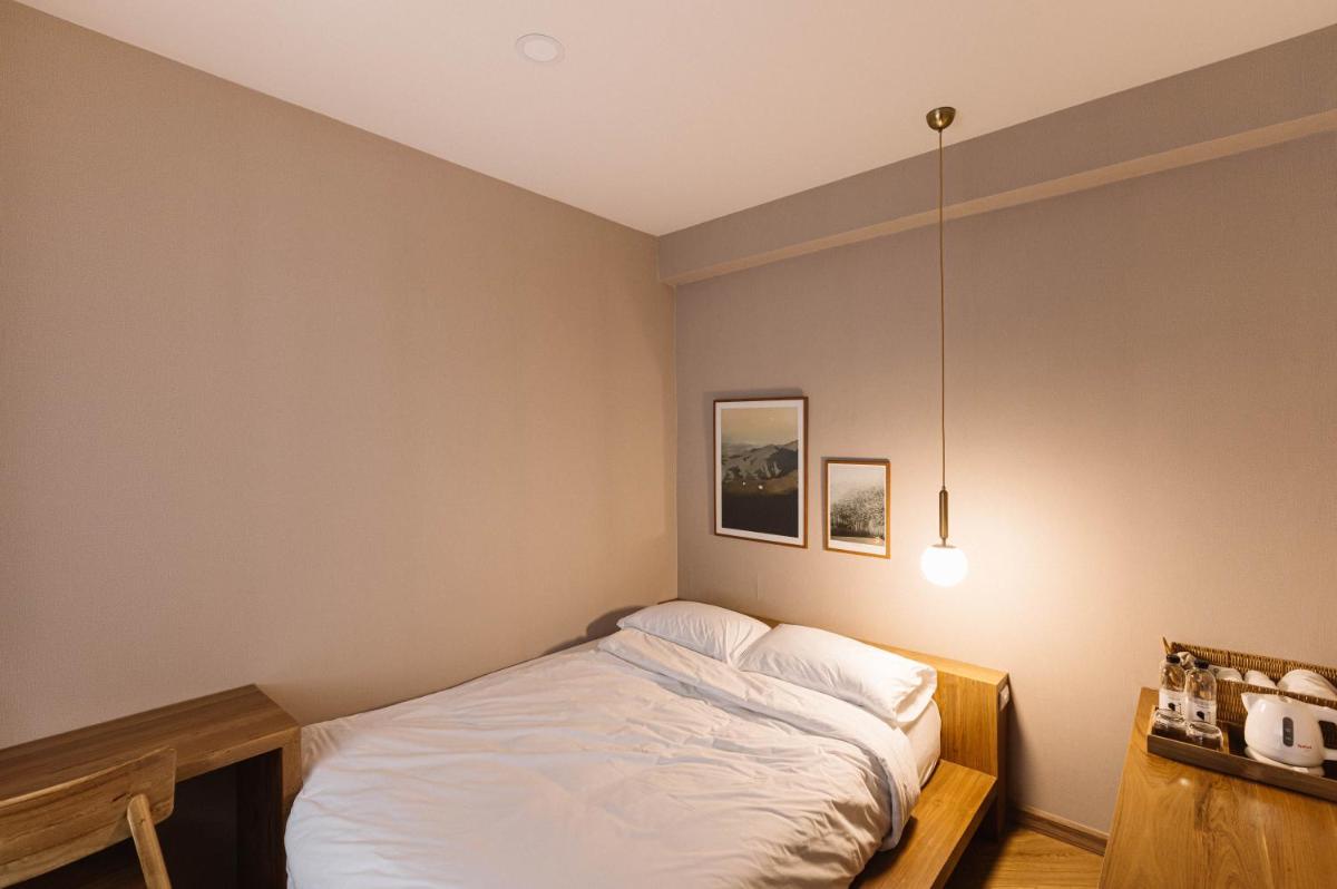 Double Room - Photo 7