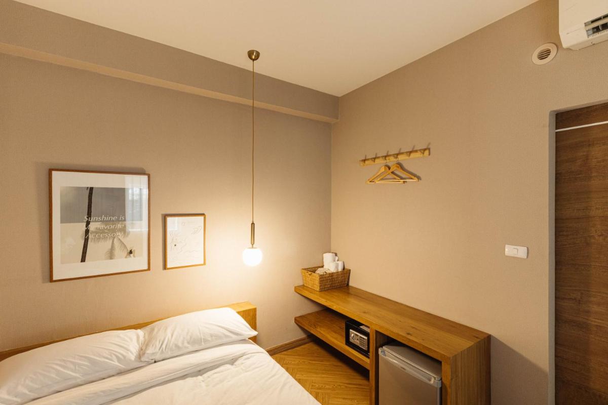 Double Room - Photo 3