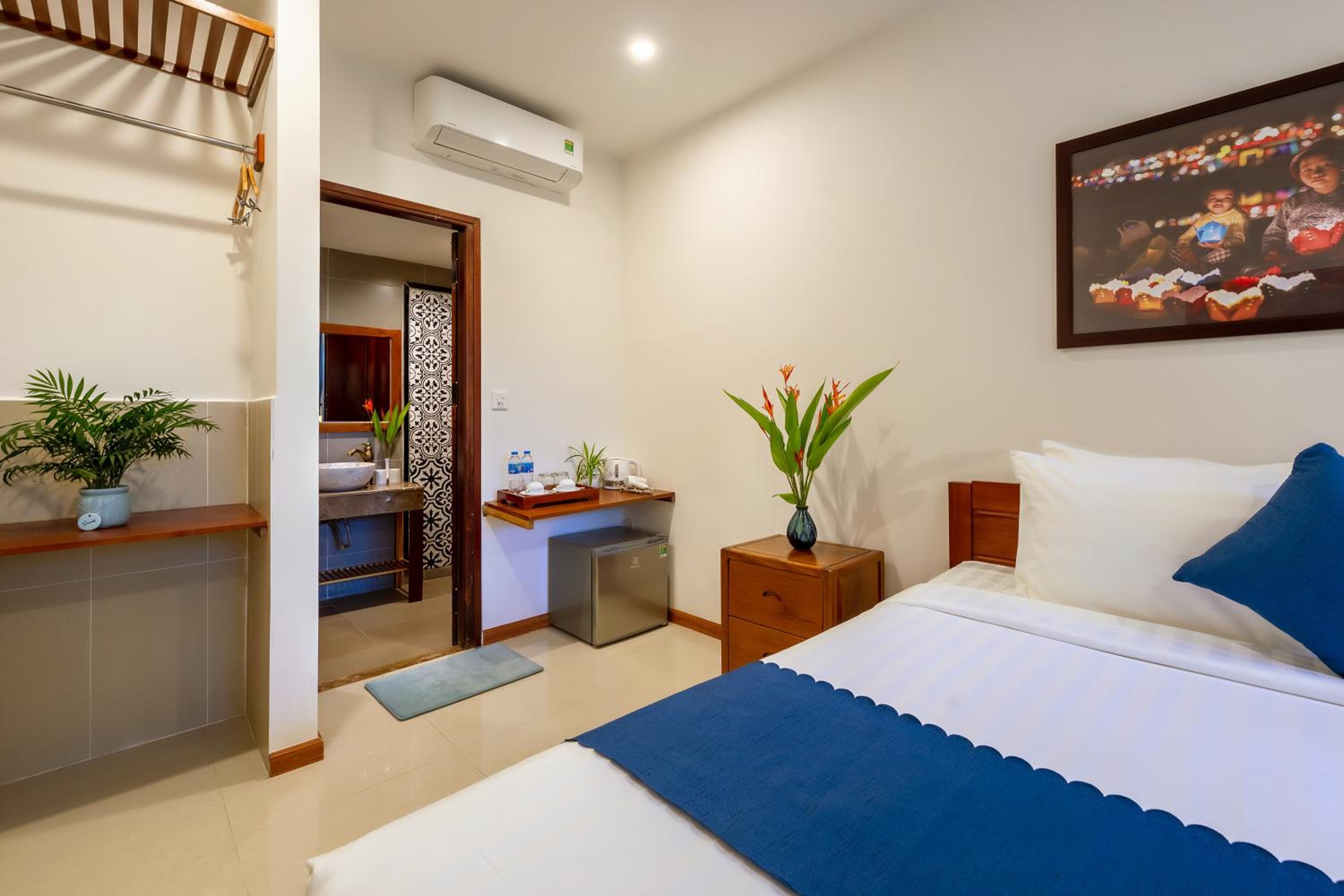 King Room with Pool View