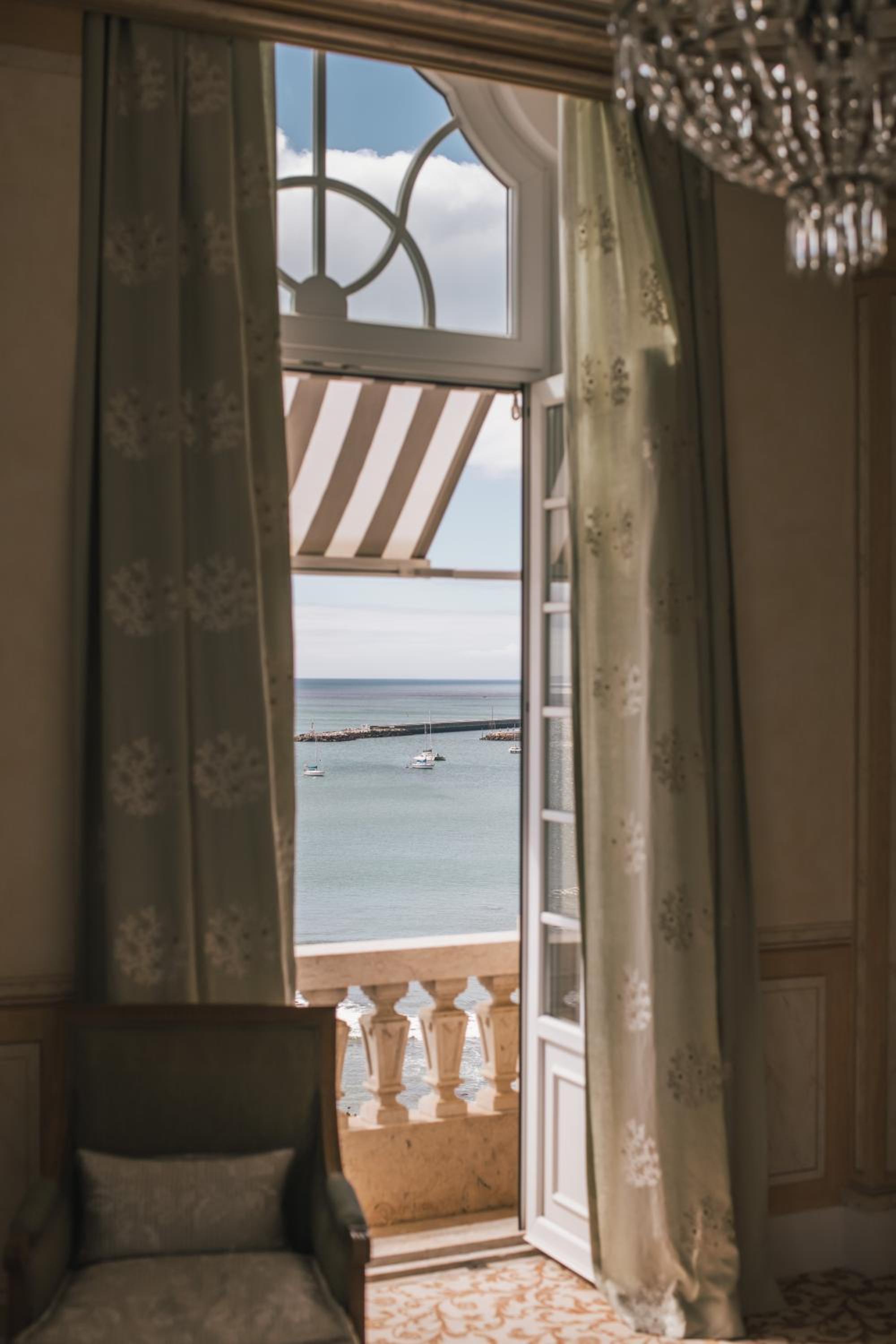 Superior Suite Frontal Ocean View - Photo 11
