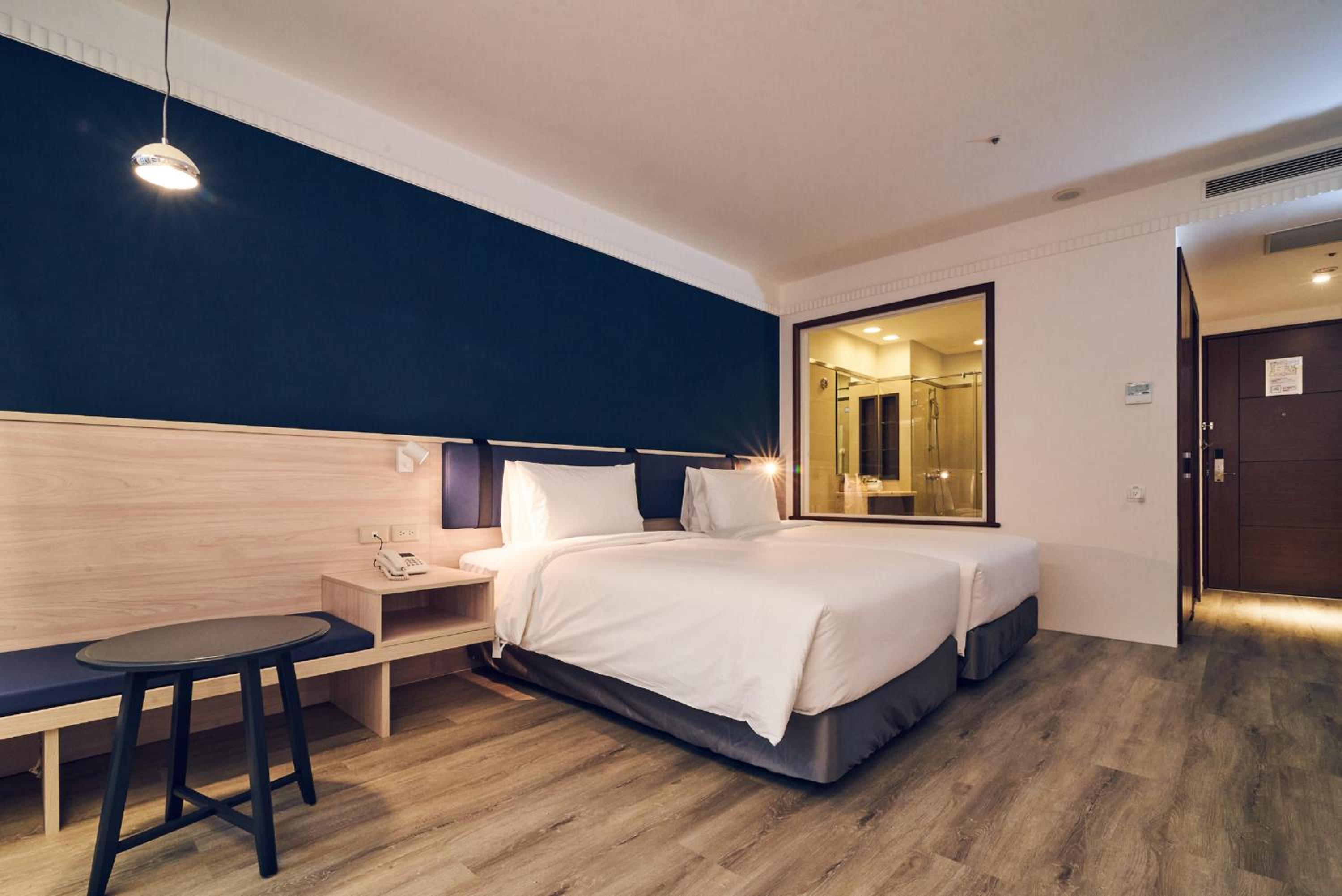 Double or Twin Room (Check-in after 20:00)