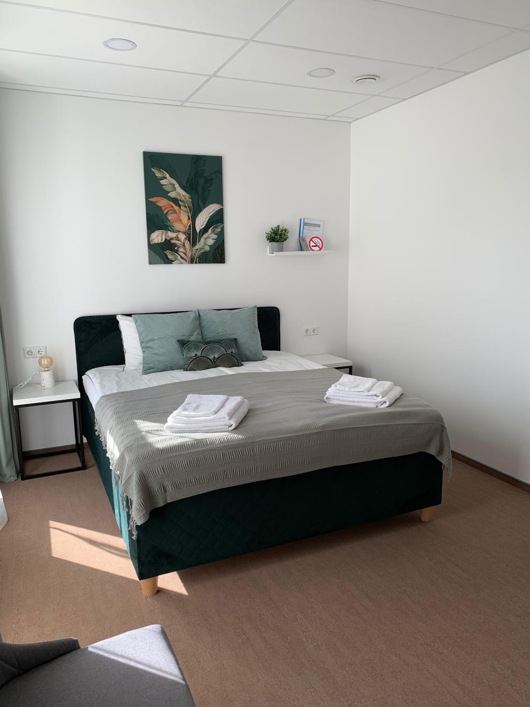 Double Room - Photo 5