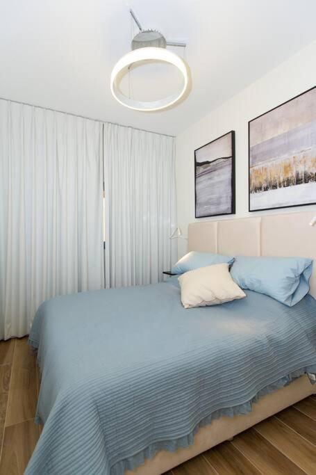 One-Bedroom Apartment - Photo 5