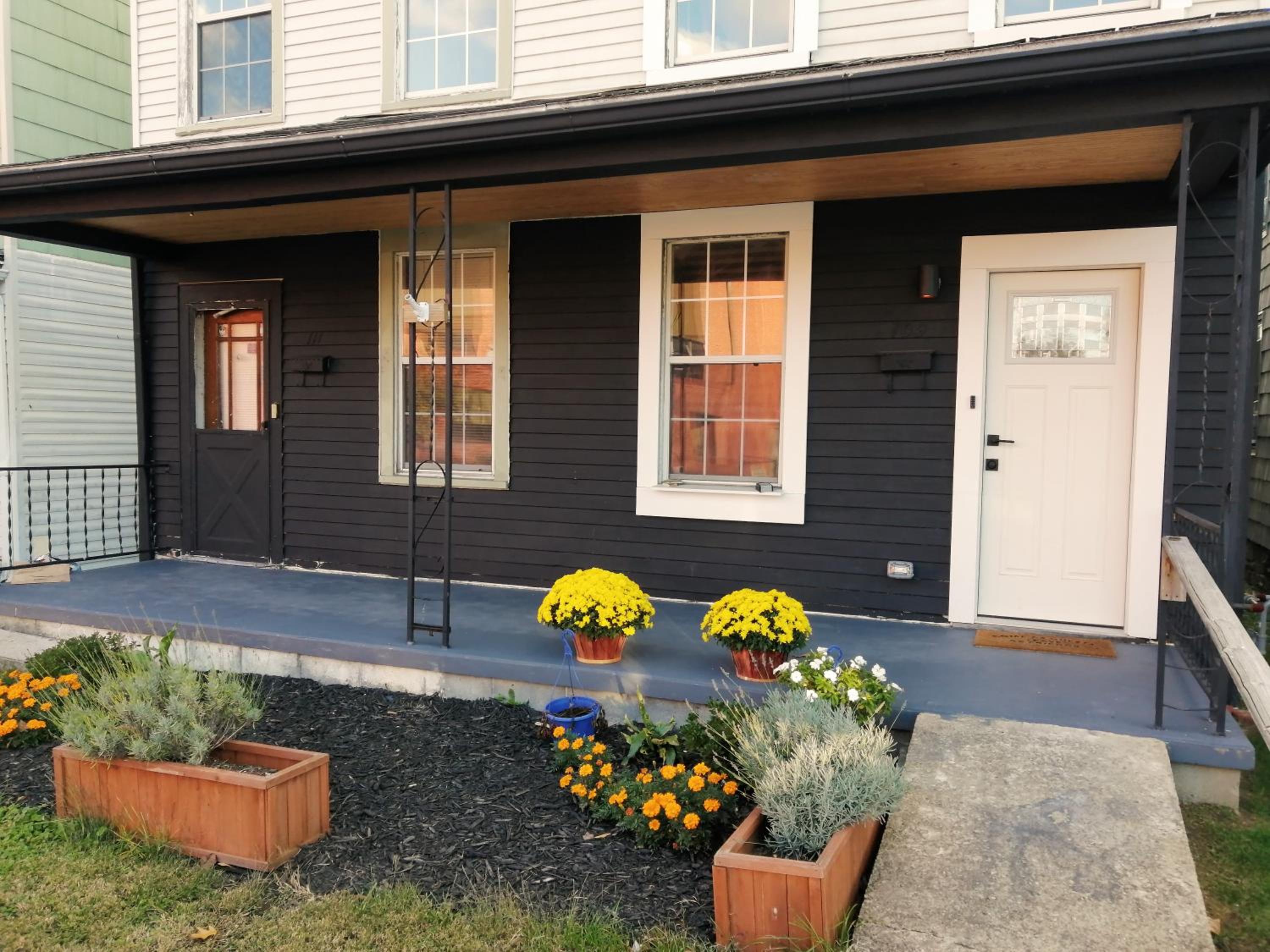 Two-Bedroom House photo 2