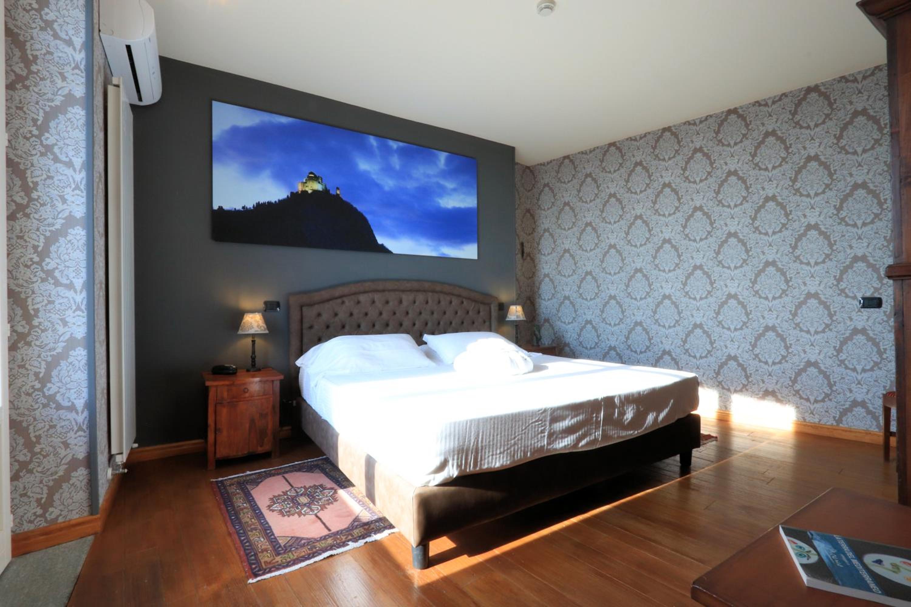 Suite with Balcony photo 3