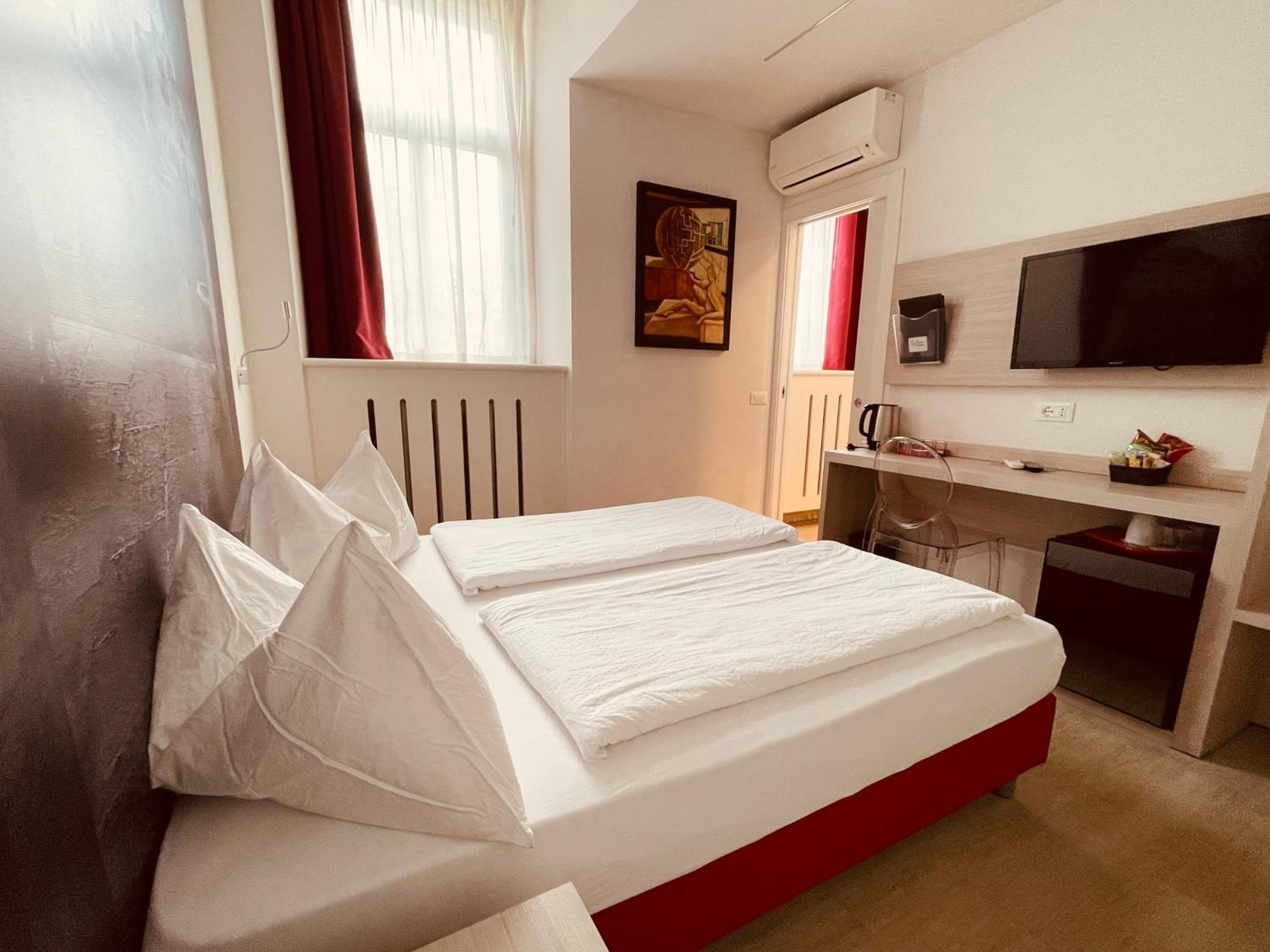 Double or Twin Room with Spa Access