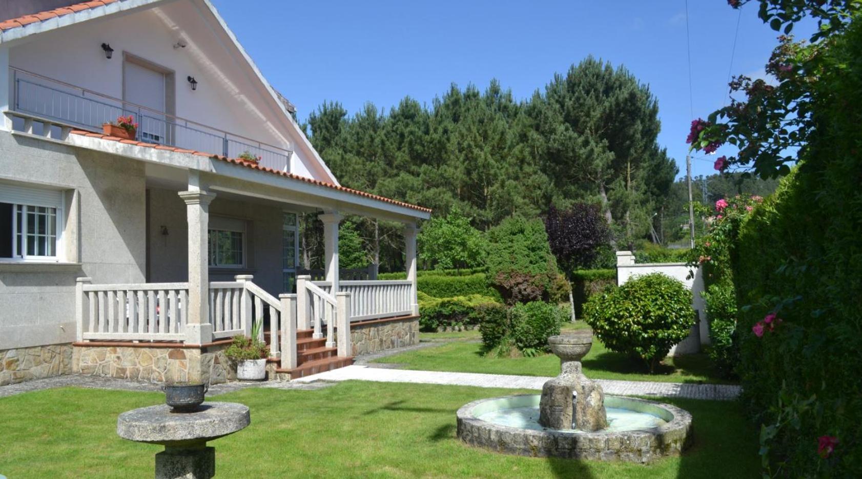 Four-Bedroom House photo 2