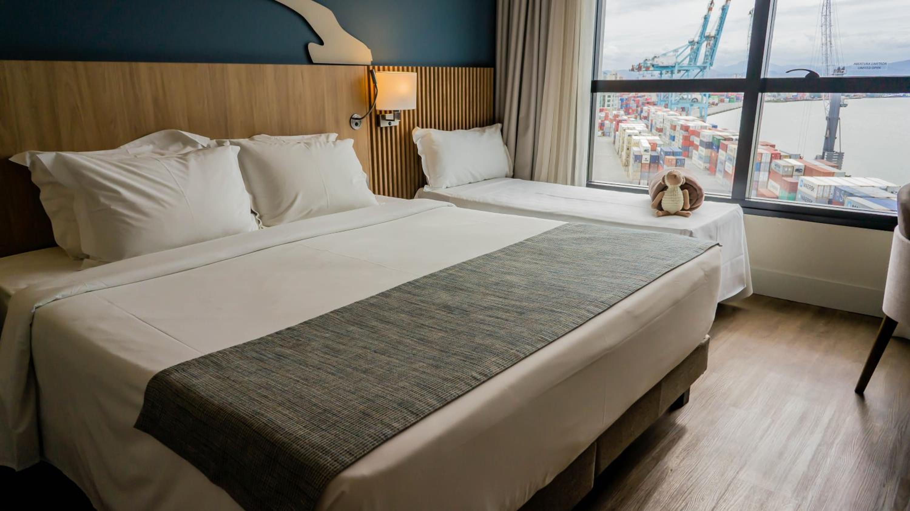 Superior Double Room with River Side photo 3