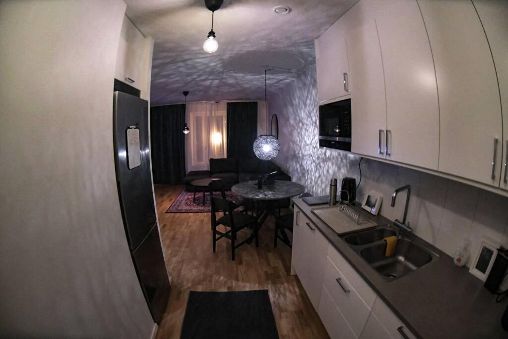 One-Bedroom Apartment photo 3