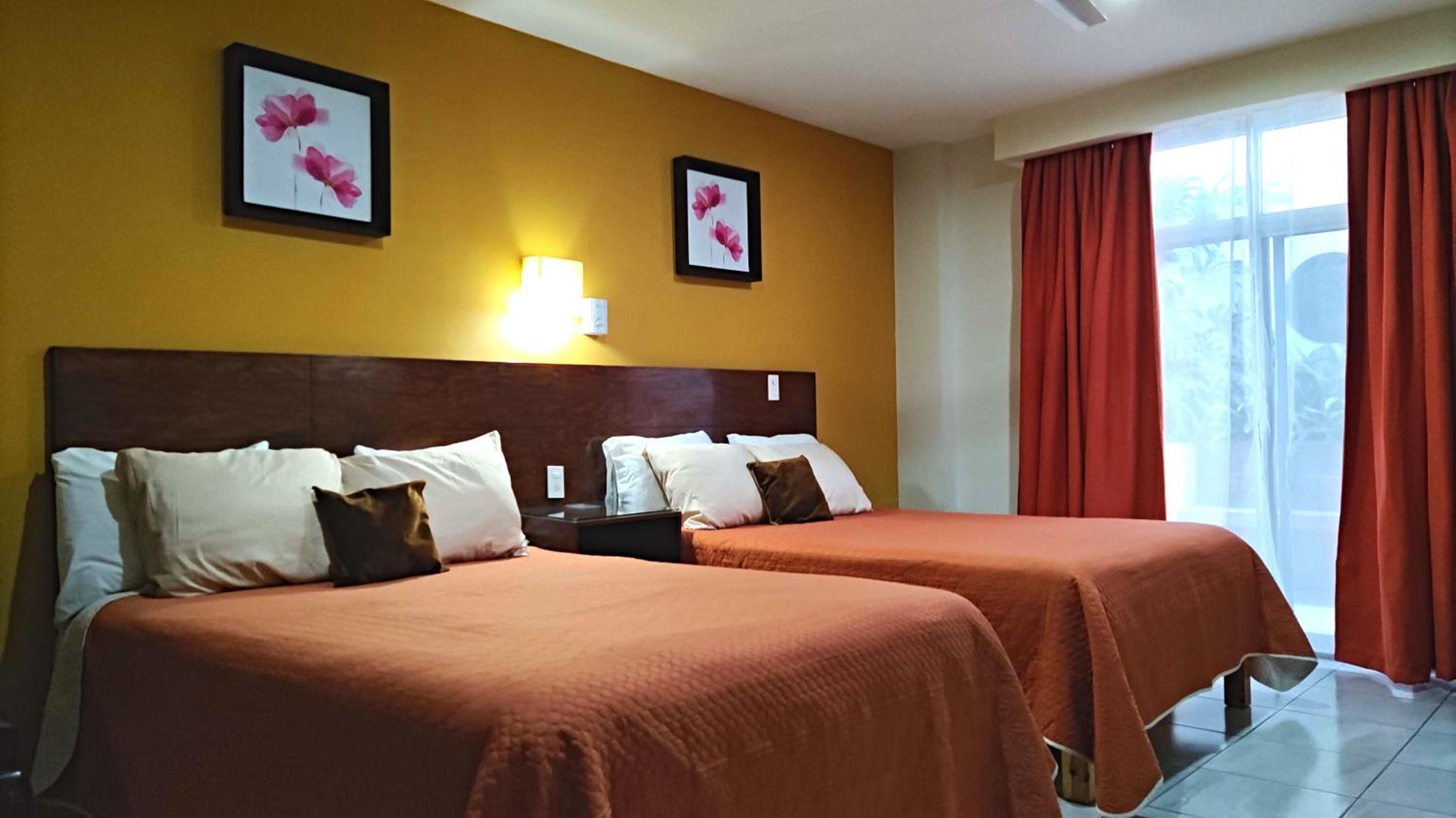 Deluxe Double Room with Two Double Beds - Photo 47