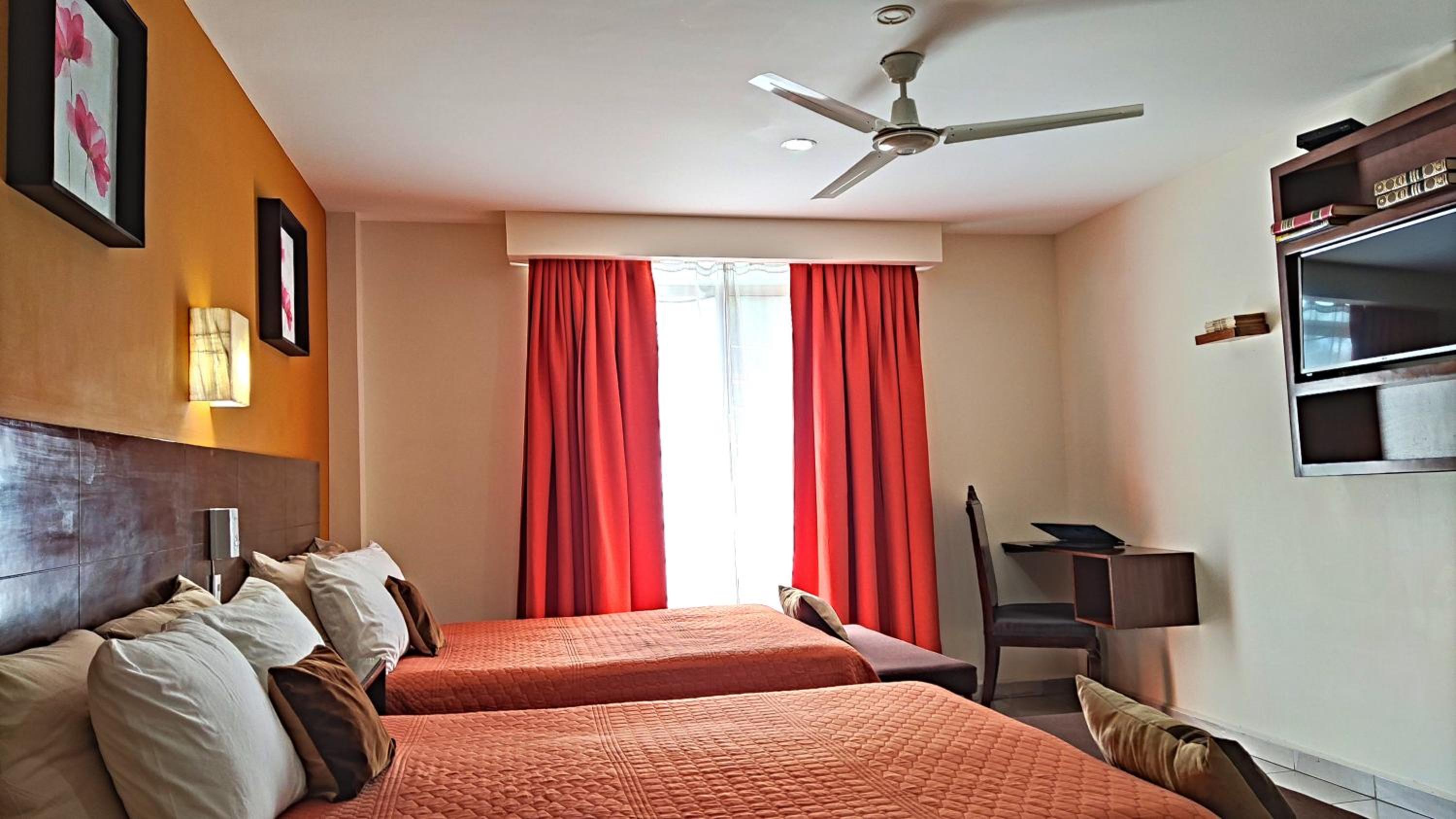 Deluxe Double Room with Two Double Beds - Photo 43
