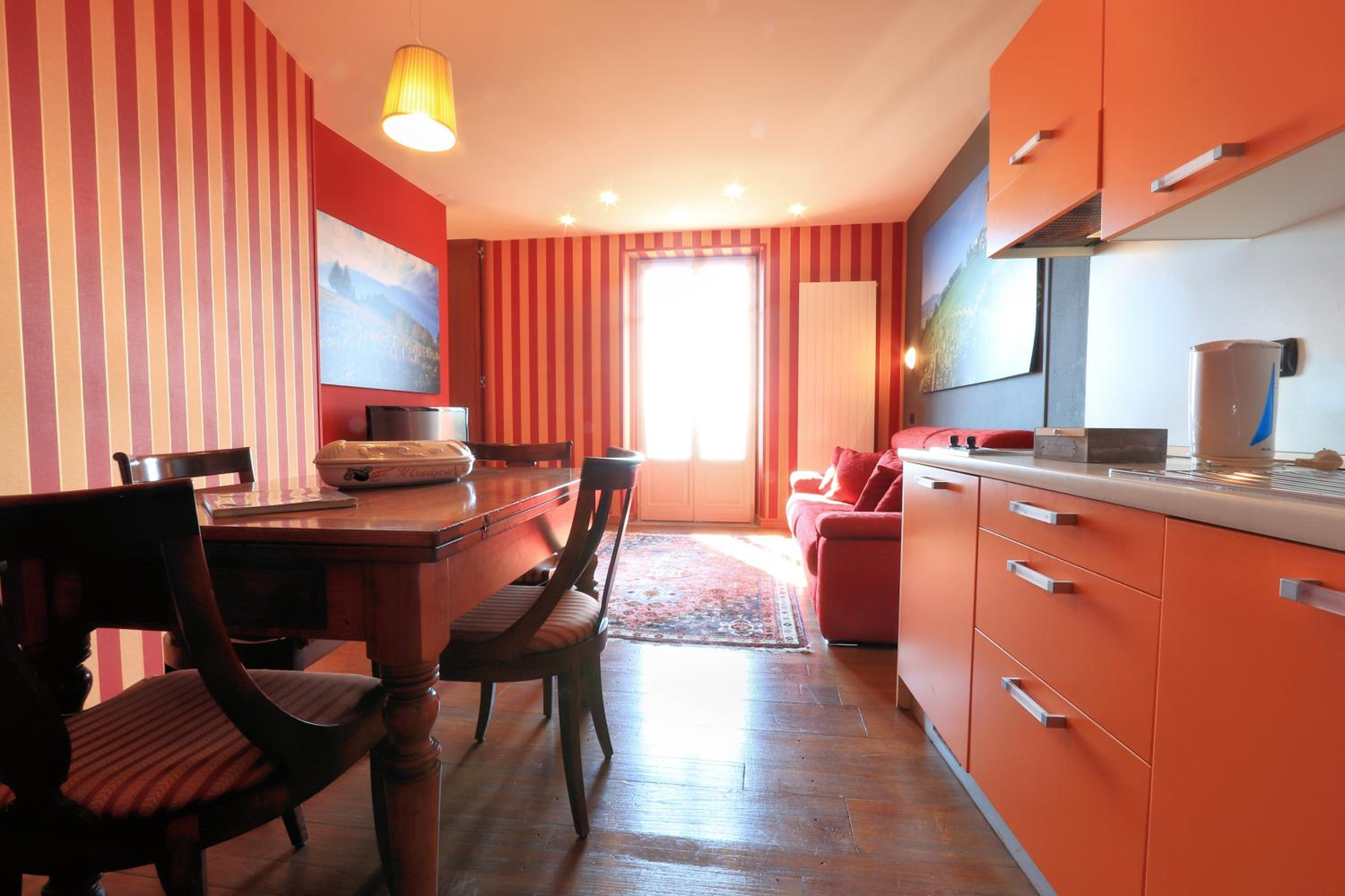 Deluxe Suite photo 2