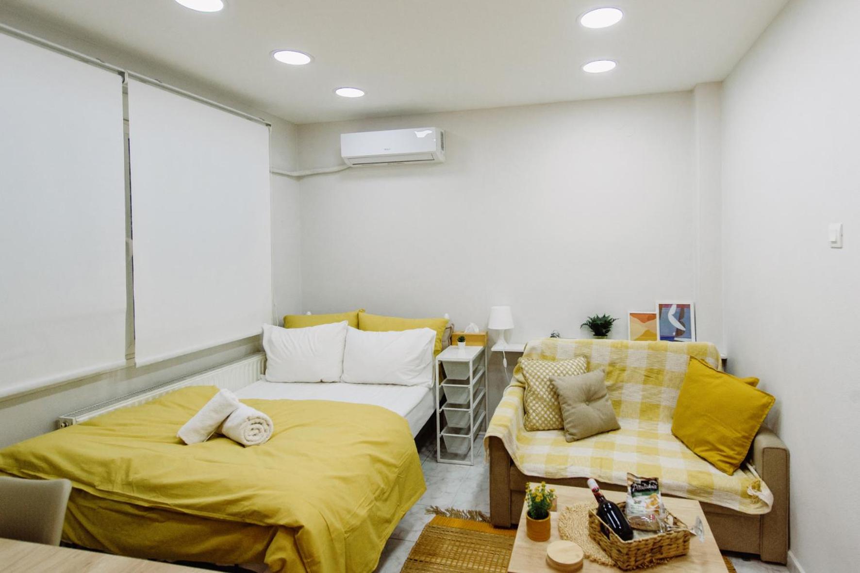 One-Bedroom Apartment