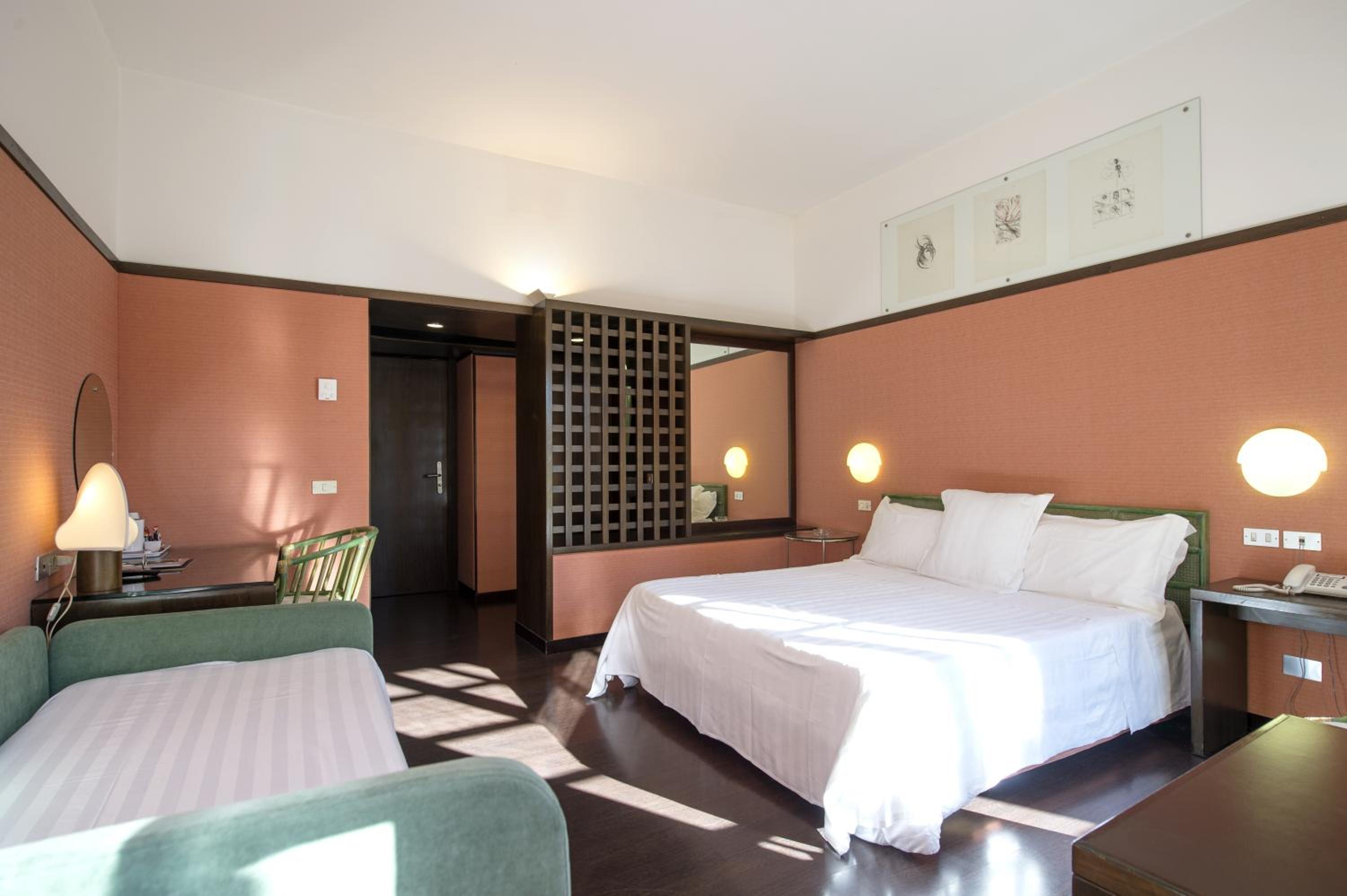 Triple Room - Photo 9