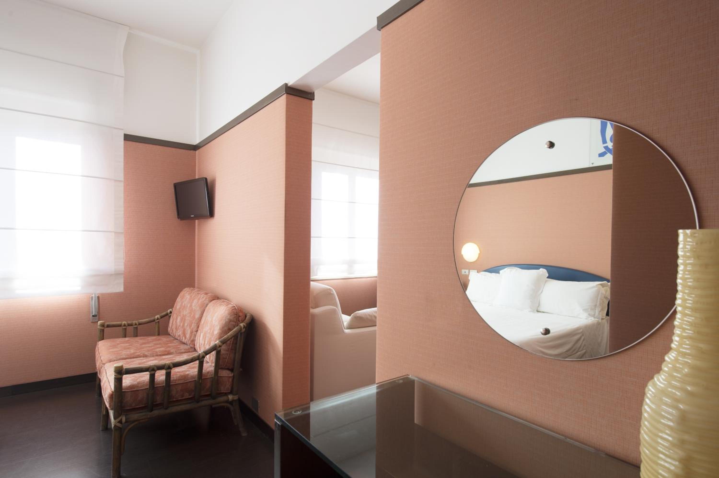 Triple Room - Photo 7