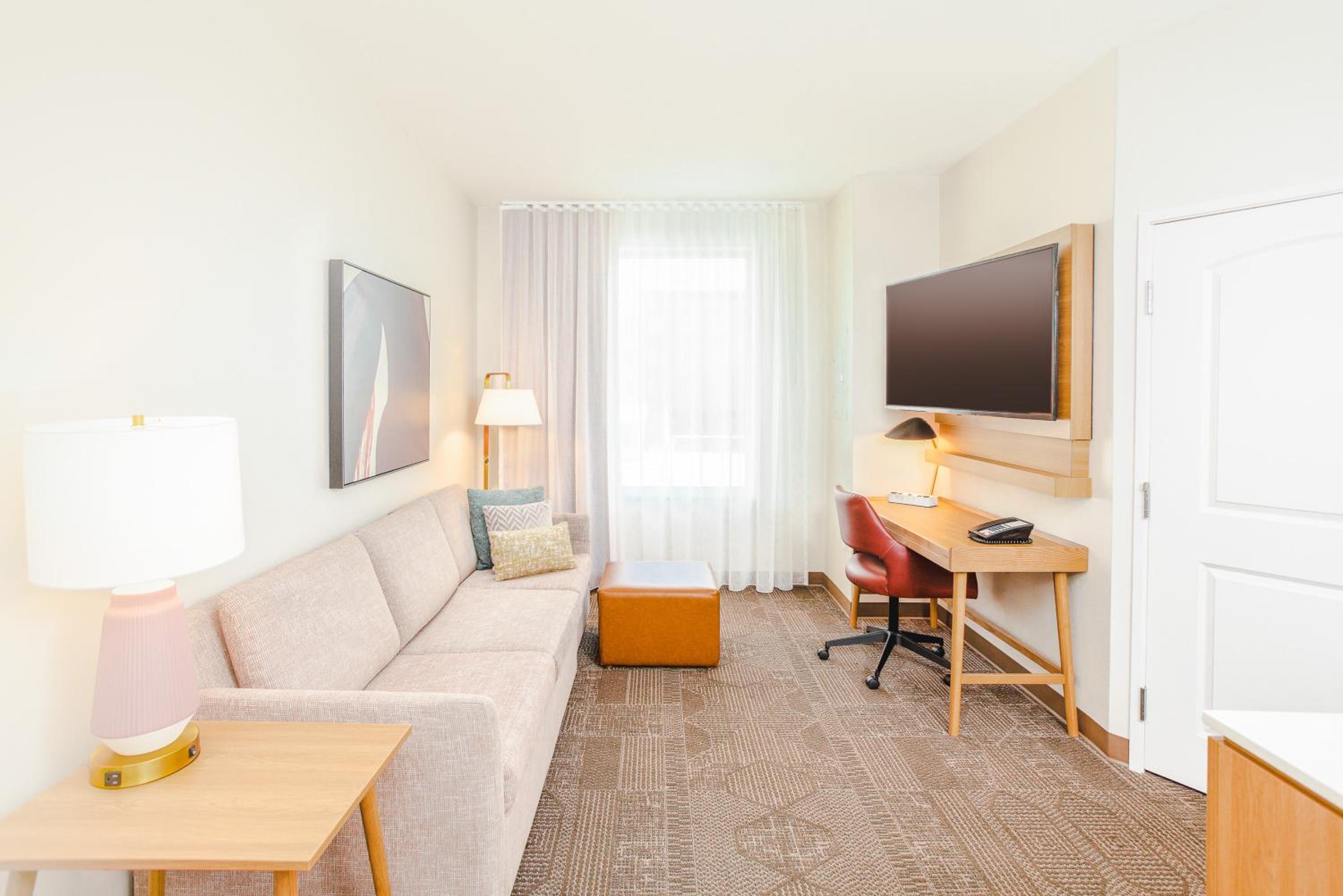 One-Bedroom Queen Suite with Two Queen Beds - Photo 1
