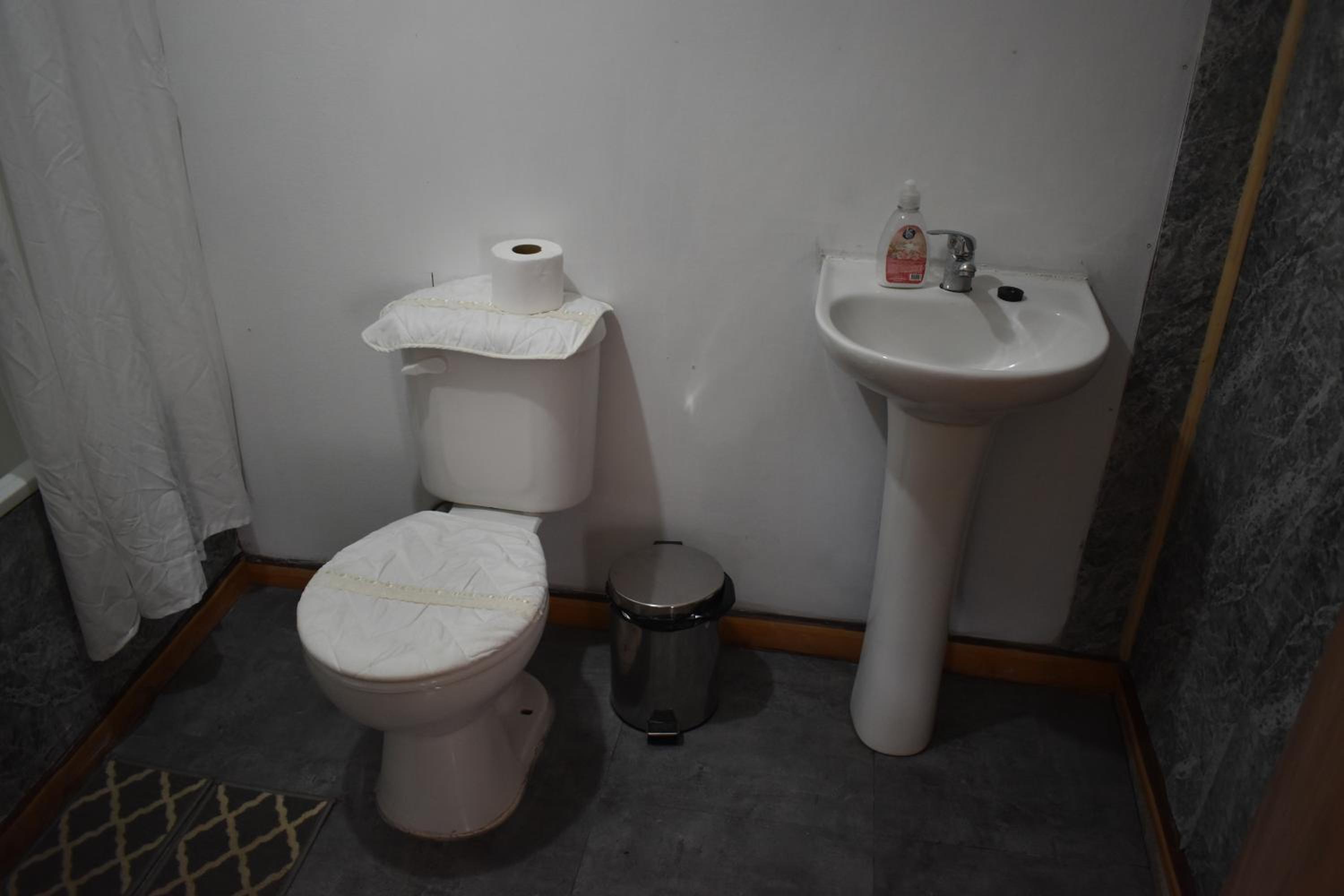One-Bedroom House photo 3