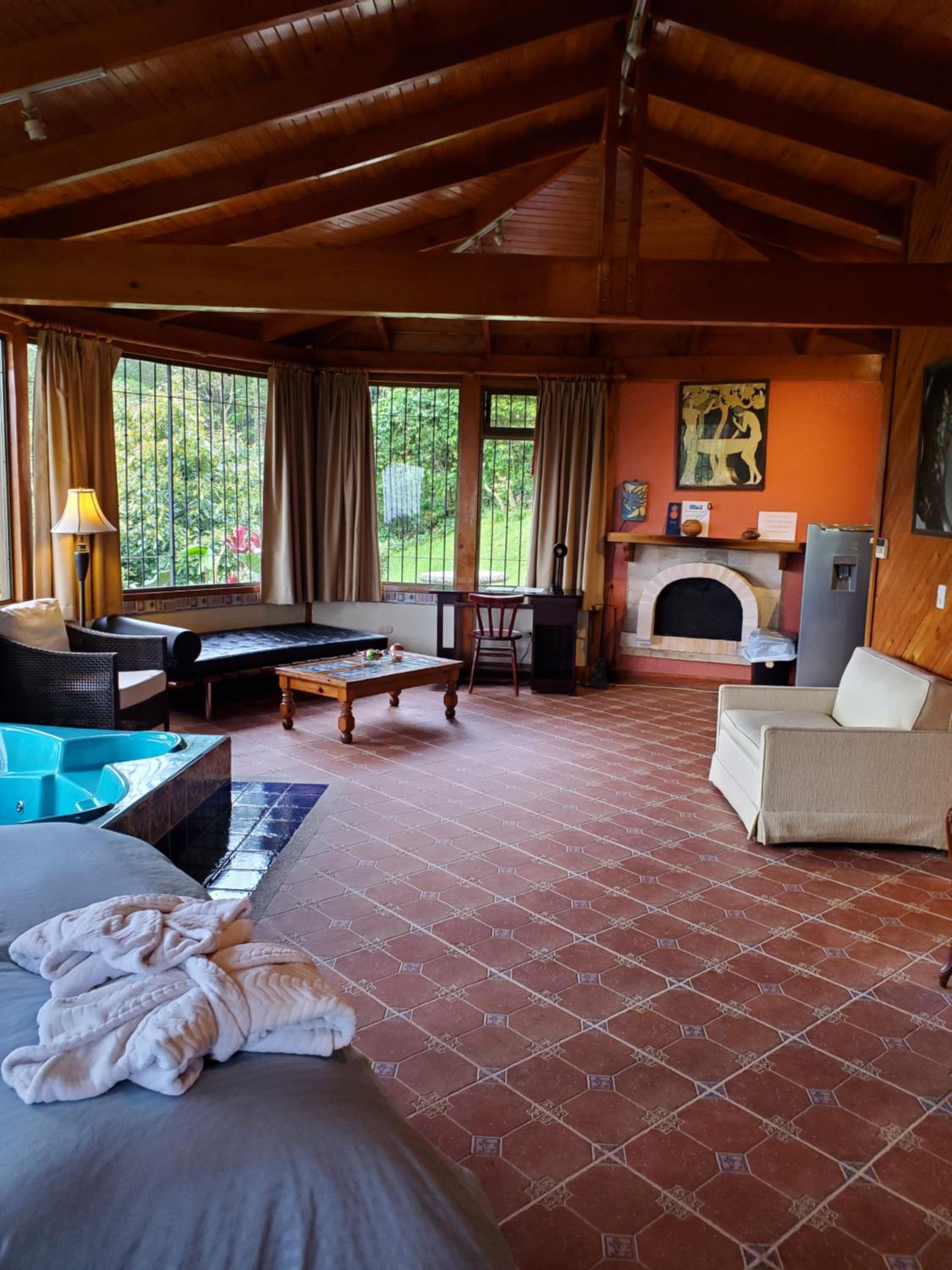 Deluxe Bungalow with Garden View photo 2