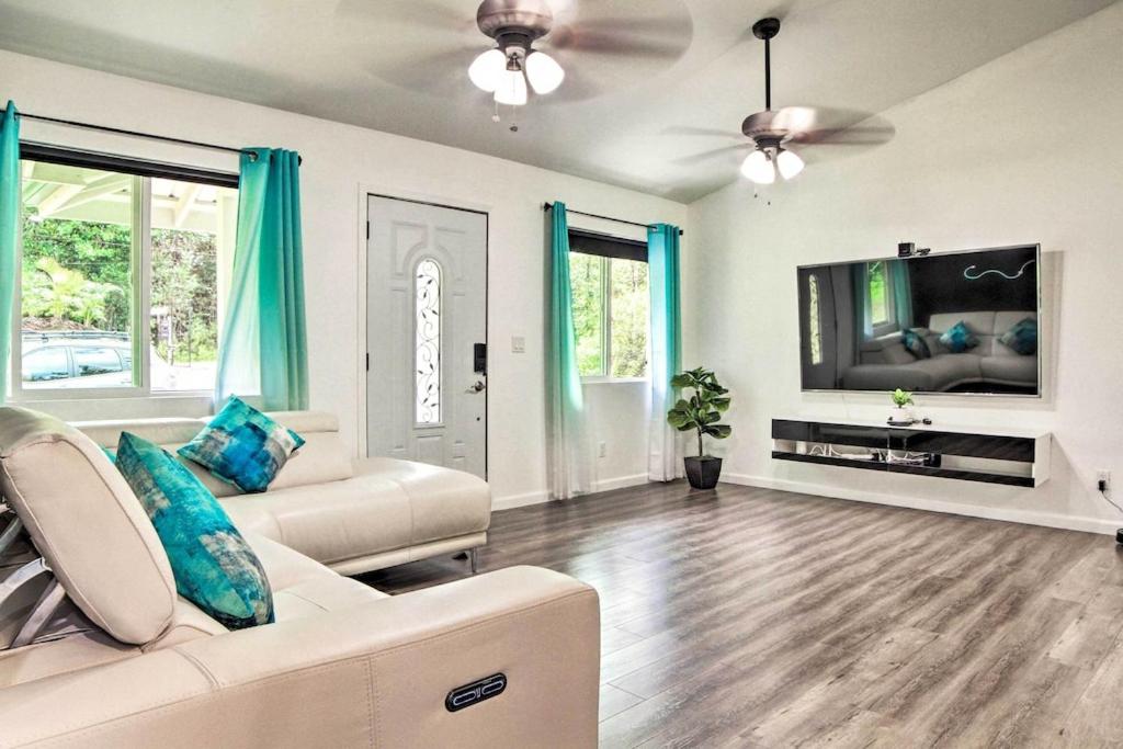 Three-Bedroom House photo 3