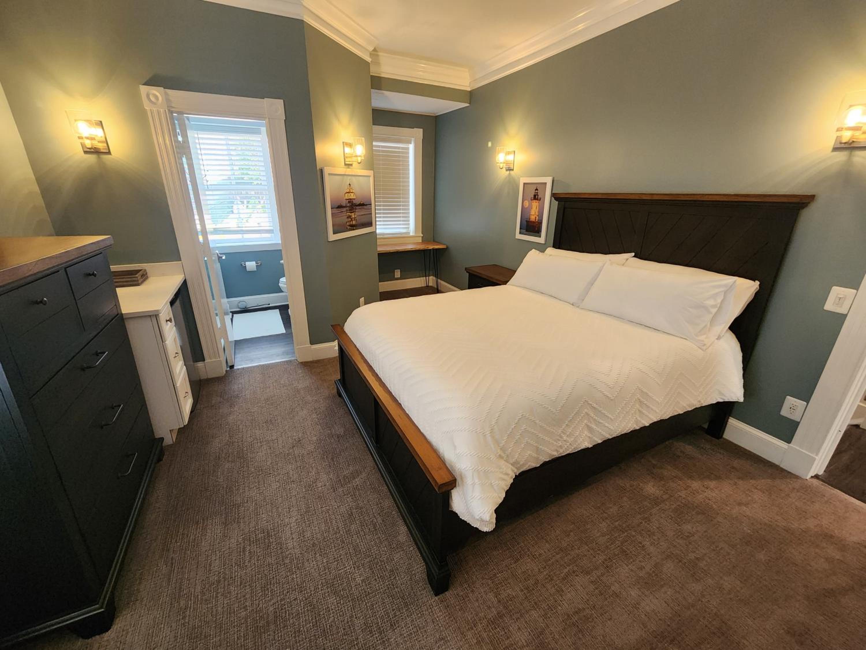 Queen Suite