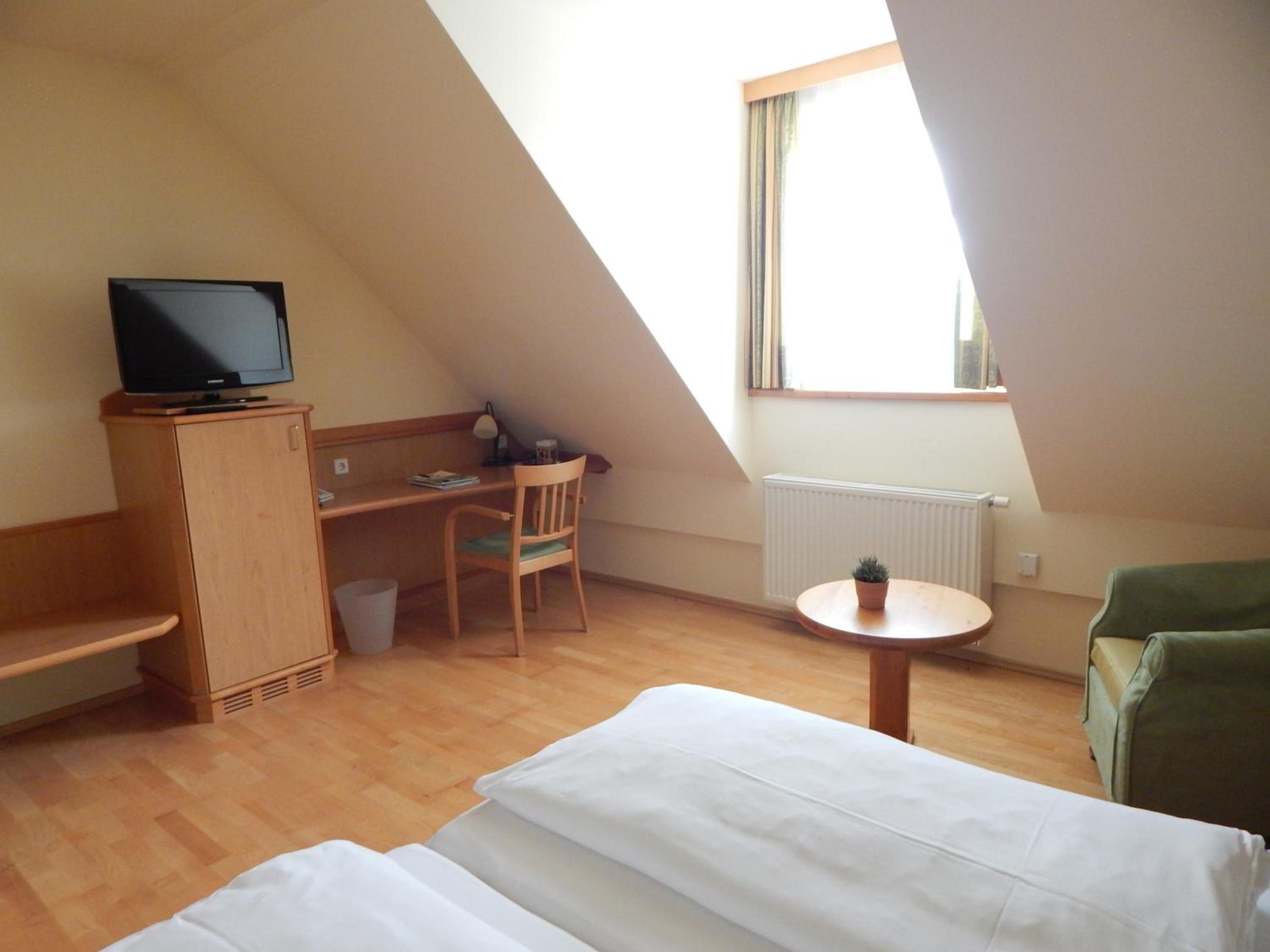 Standard Double Room - Photo 1