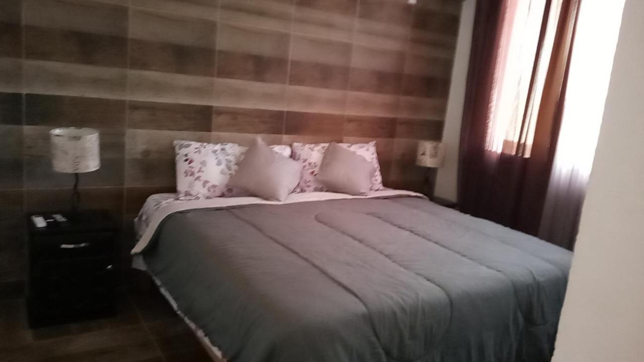 Deluxe King Room - Photo 4