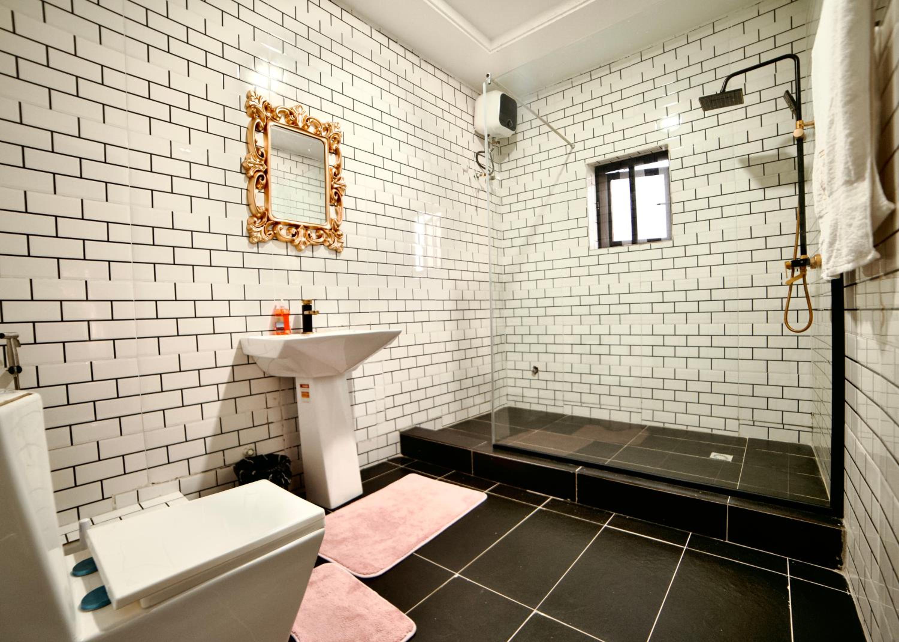 Two-Bedroom Apartment - Photo 15