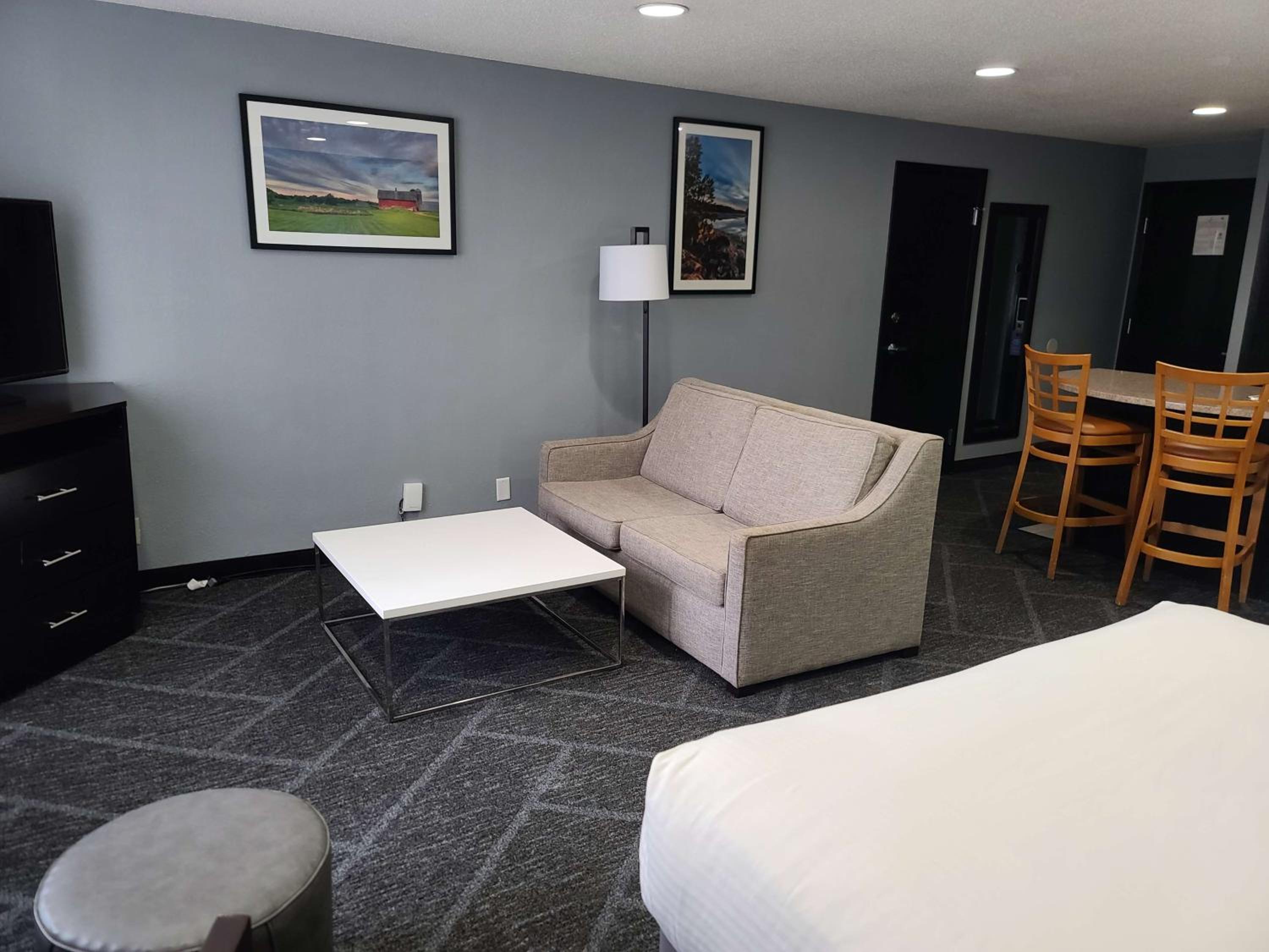 Executive Queen Room - Photo 5
