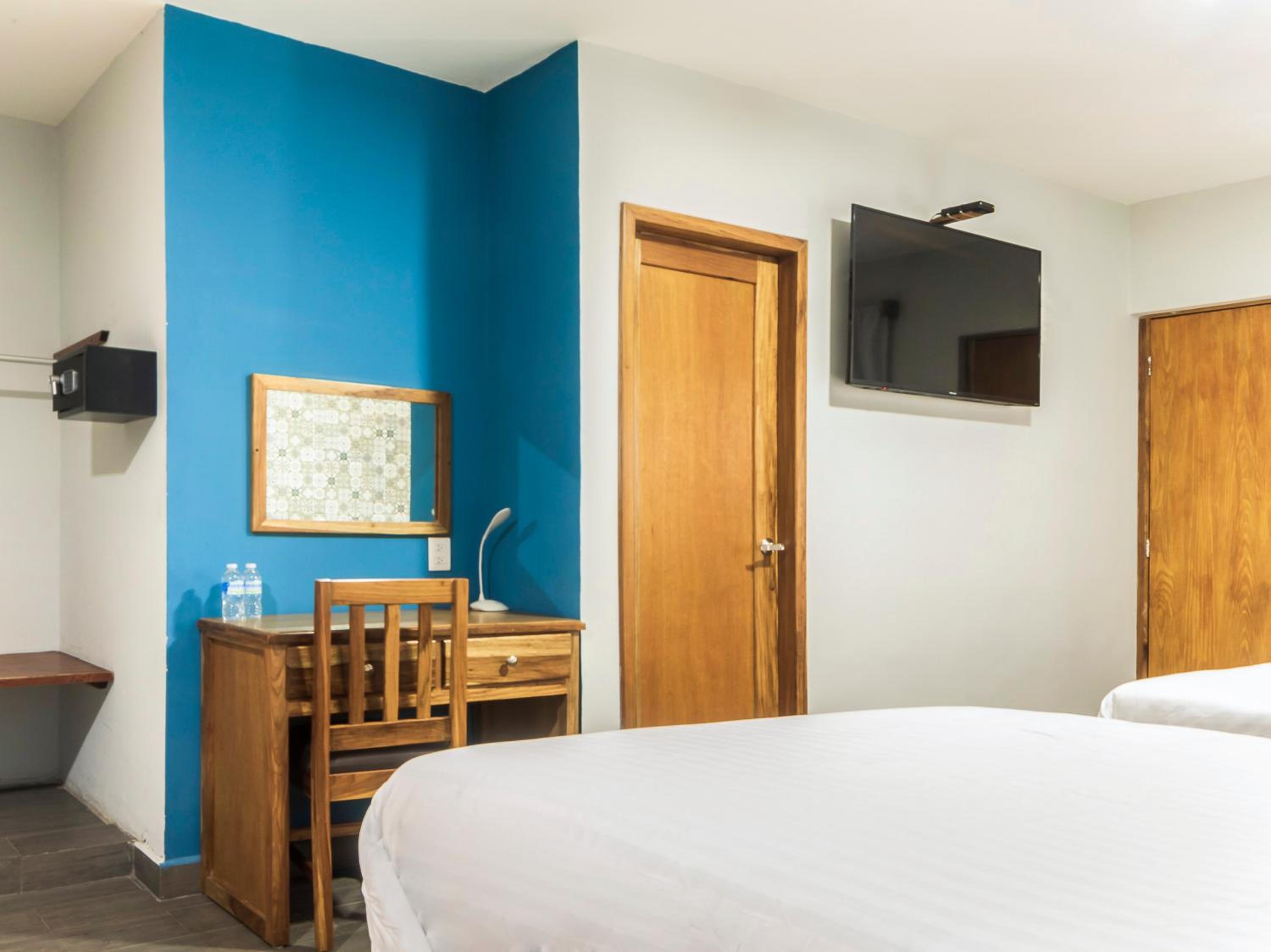 Standard Double Room with Two Double Beds - Photo 2