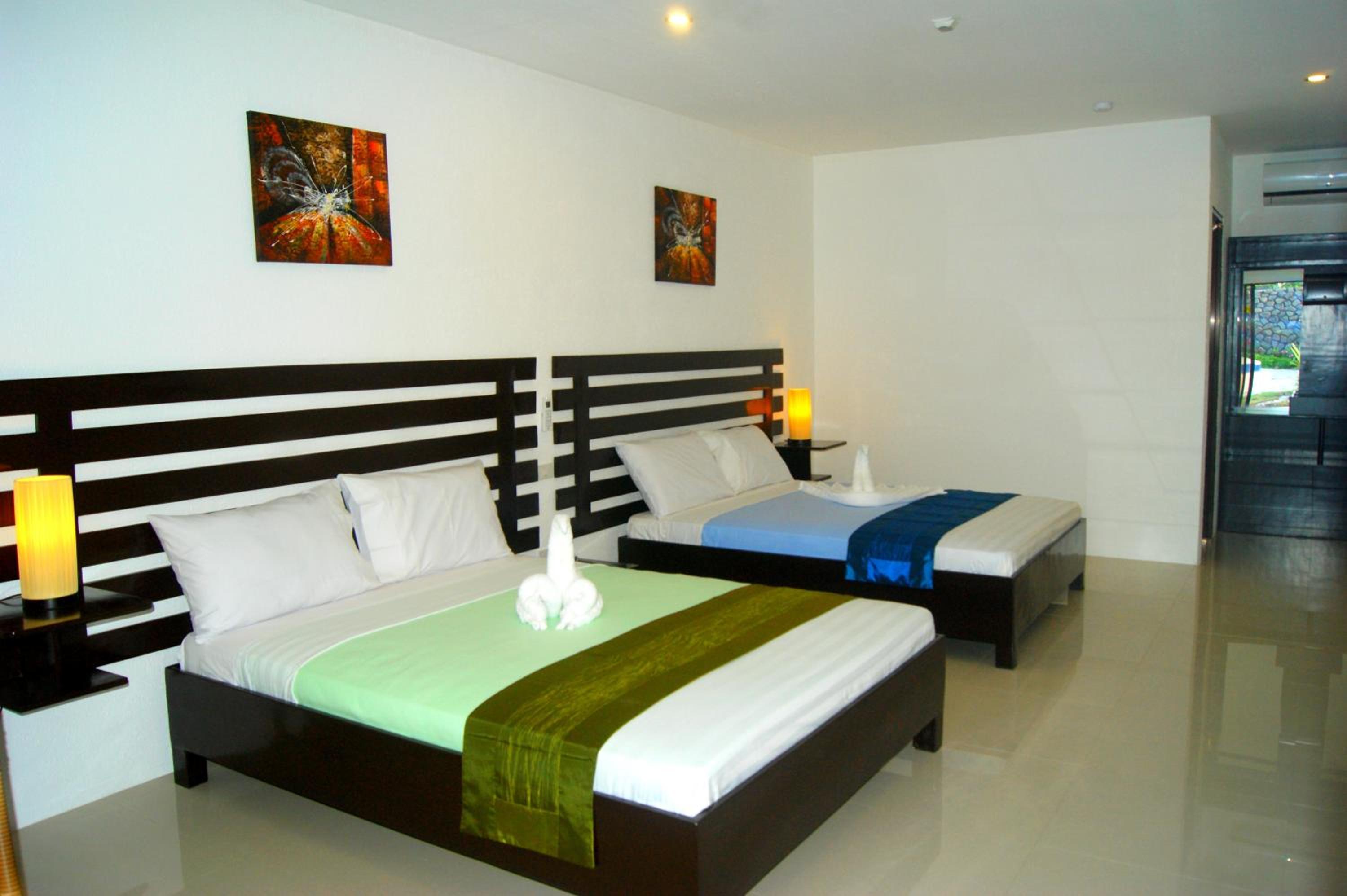 Deluxe Family Room photo 3
