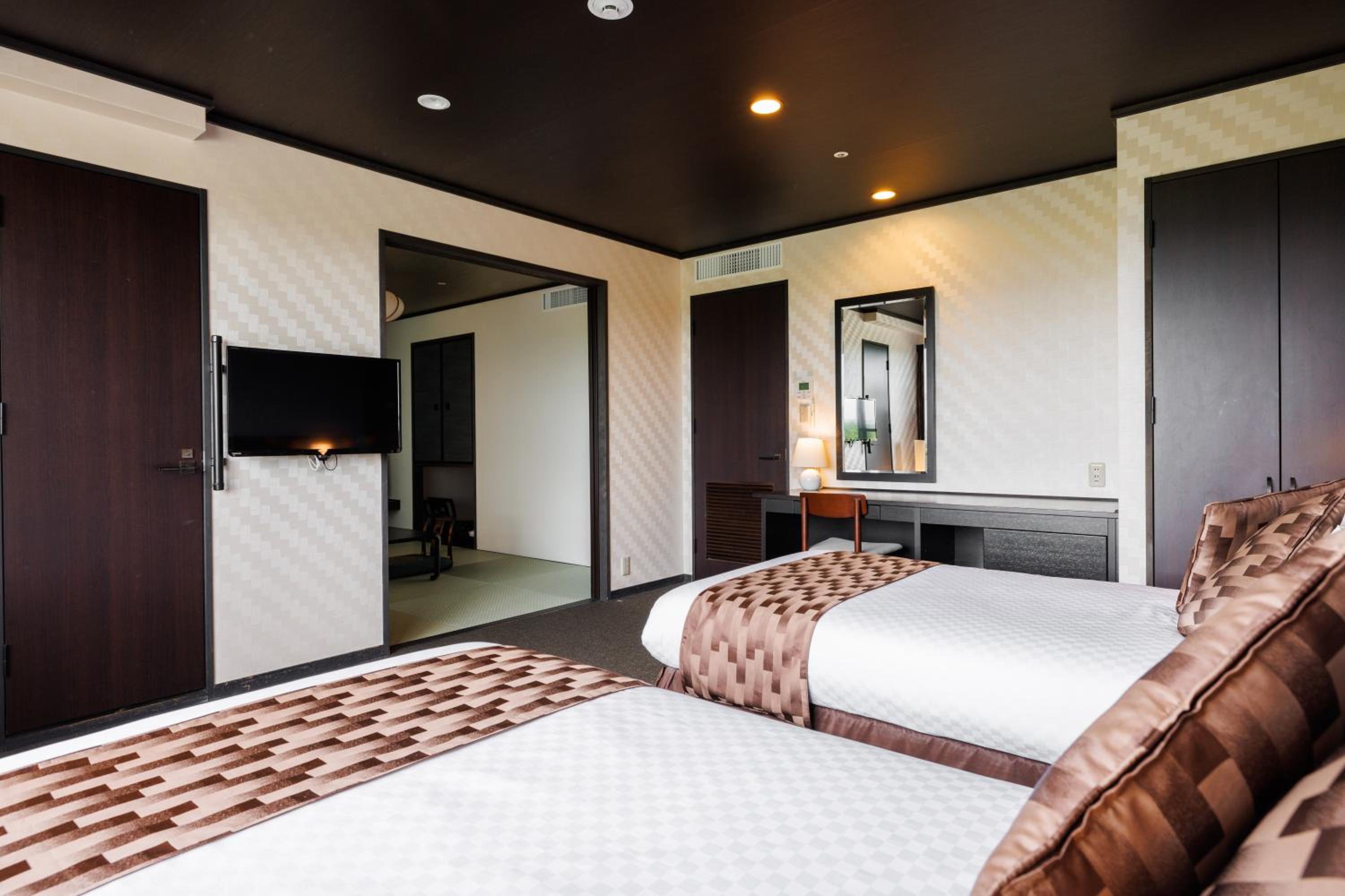 Special Japanese-Western style Room (With Natural Hot Spring View Bath) photo 2